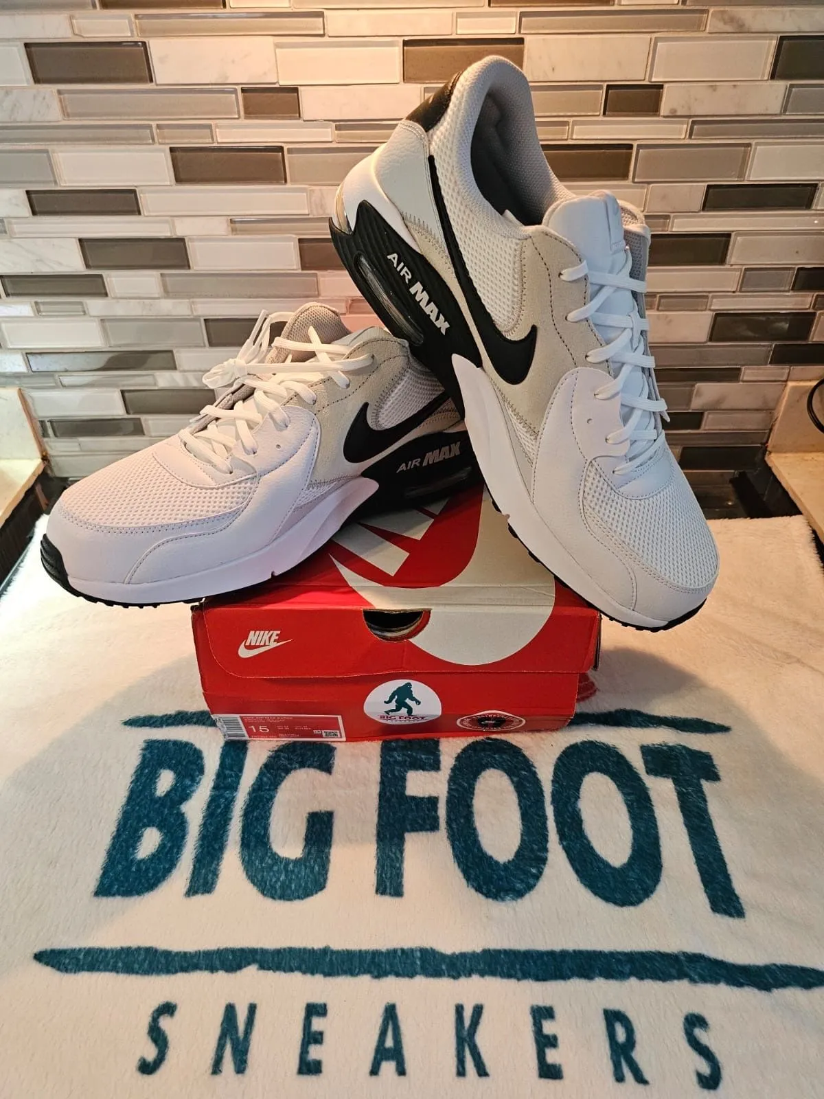 nike air excee white