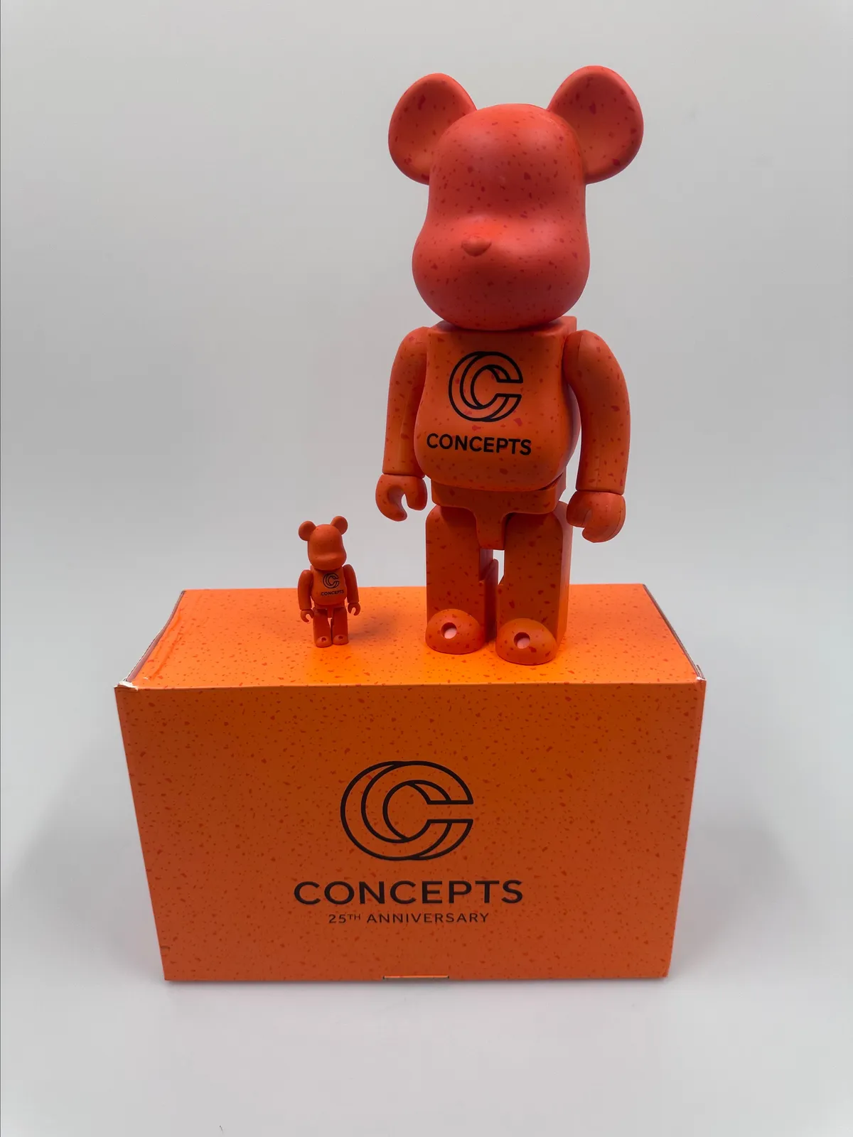 concepts lobster bearbrick
