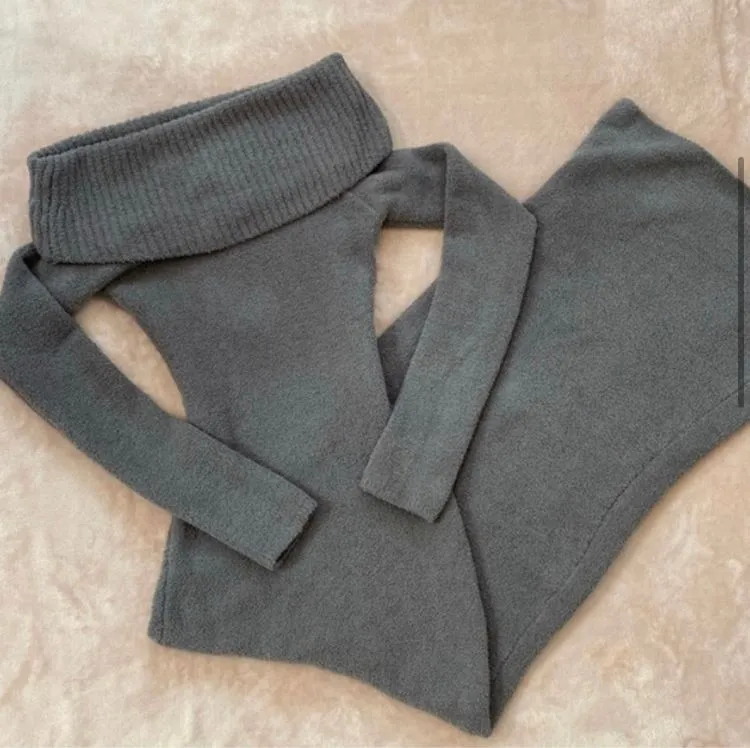 SKIMS Off the Shoulder Cozy Knit Dress  Whatnot: Shop, Sell, Connect