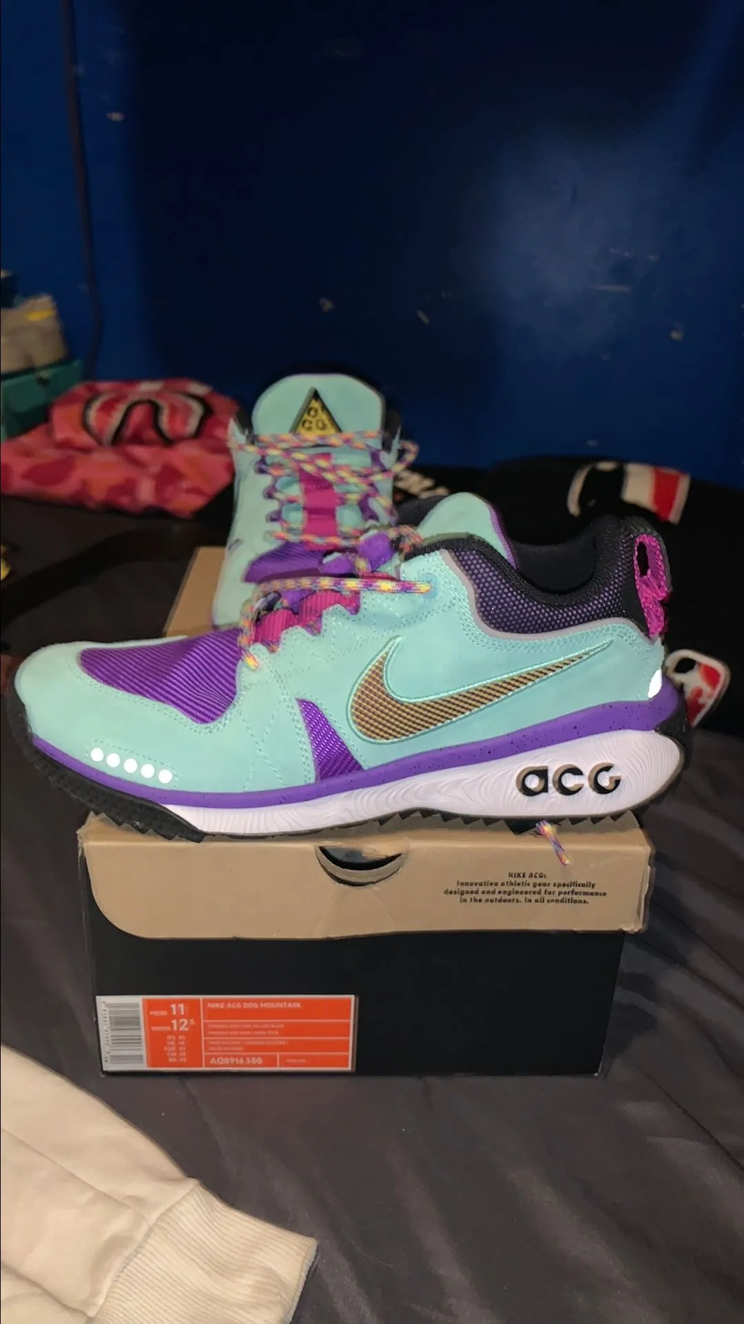 nike acg dog mountain emerald rise