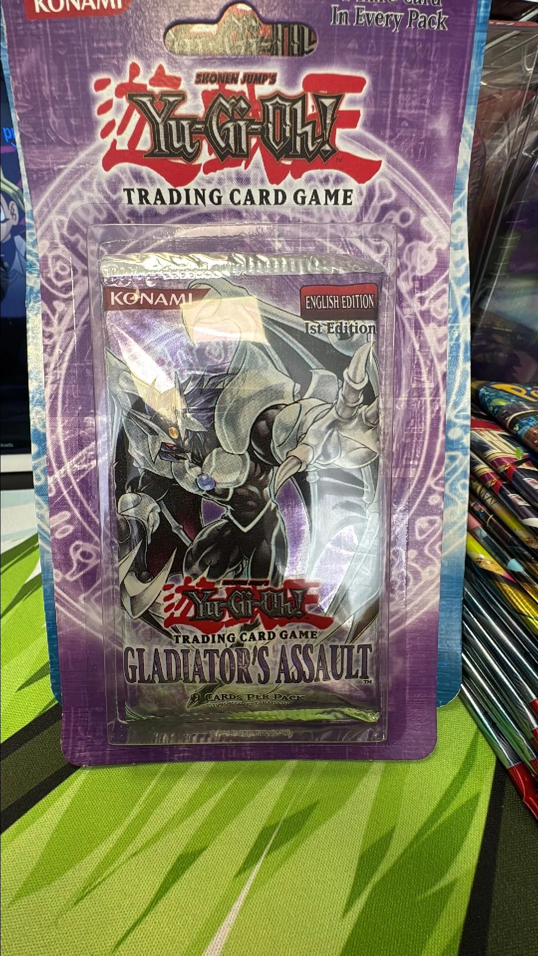 yugioh gladiator's assault booster box GX SE Special Edition Pack [Random Promo] : Toys & Games Each pack has 9 cards including one rare one. Best Yugioh 2007 Gladiators Assault