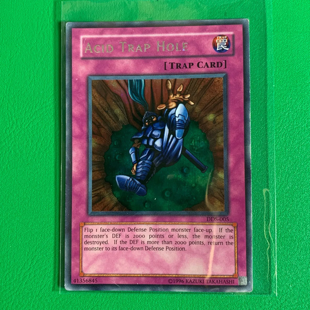 YuGiOh Dark Duel Stories Secret Rare Acid Trap Hole DDS-005