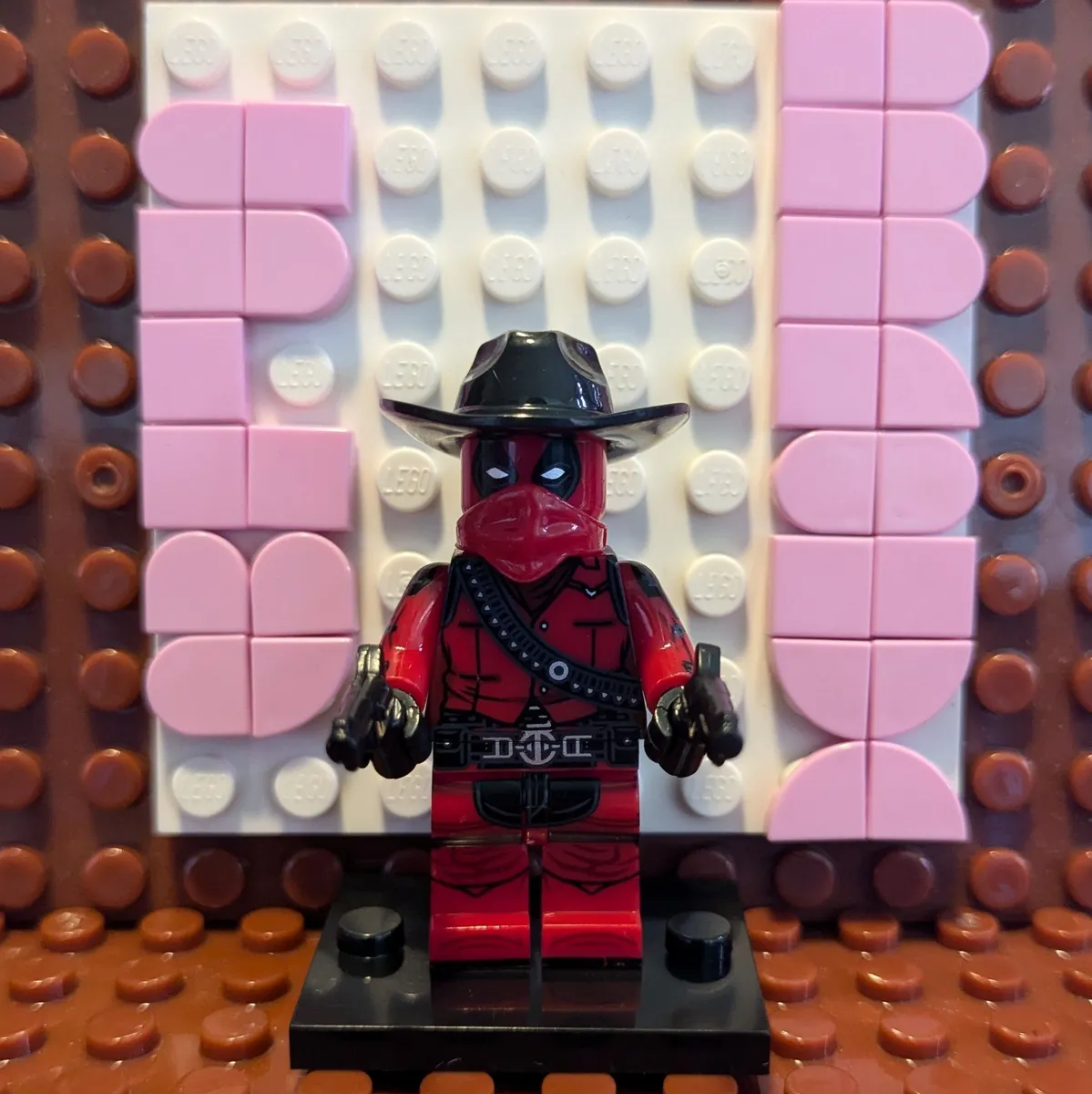 Lego Sheriff Deadpool Minifigure Lego MINIFIGURE Deadpool As - Main Image