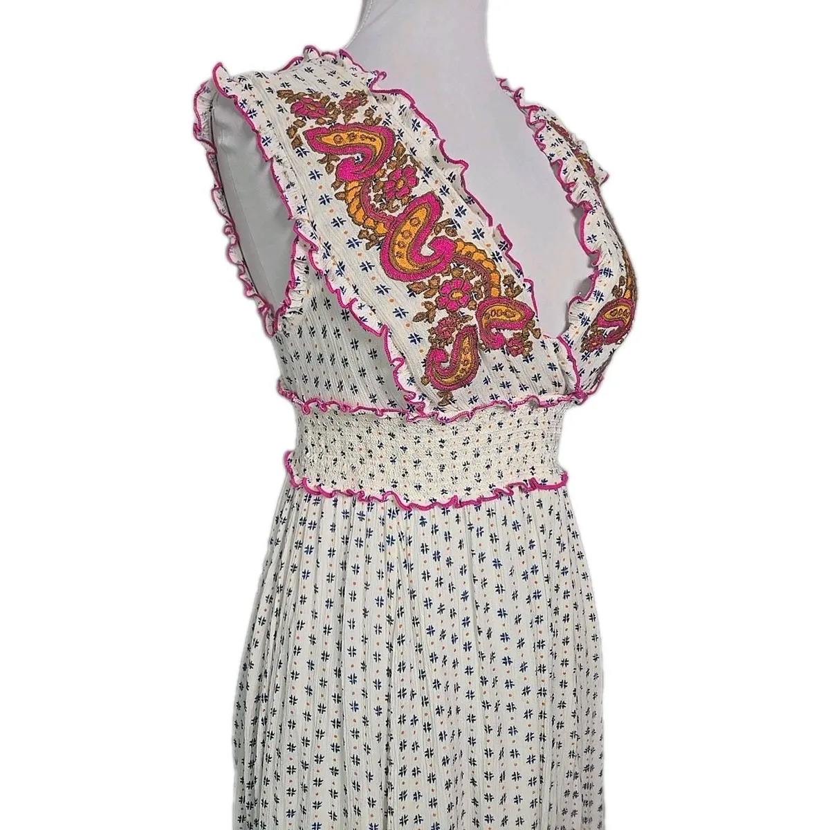Anthropologie LILKA Dress XXS Gauze Embroidered Sleeveless Ruffles -  pre-owned---excellent - Anthropologie  Whatnot: Shop, Sell, Connect