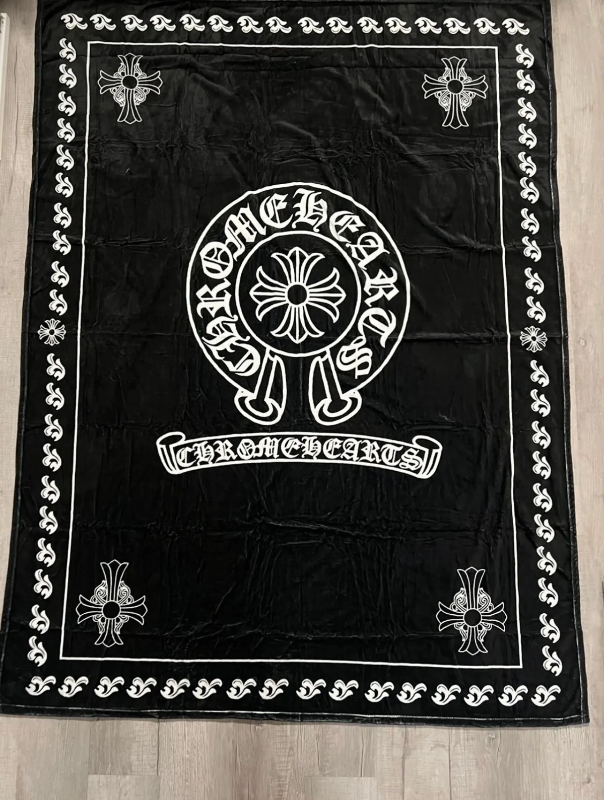 Chrome Hearts アリボリーブランケット Chrome hearts blanket brand new in bag 6FTx4FT · Whatnot: Shop