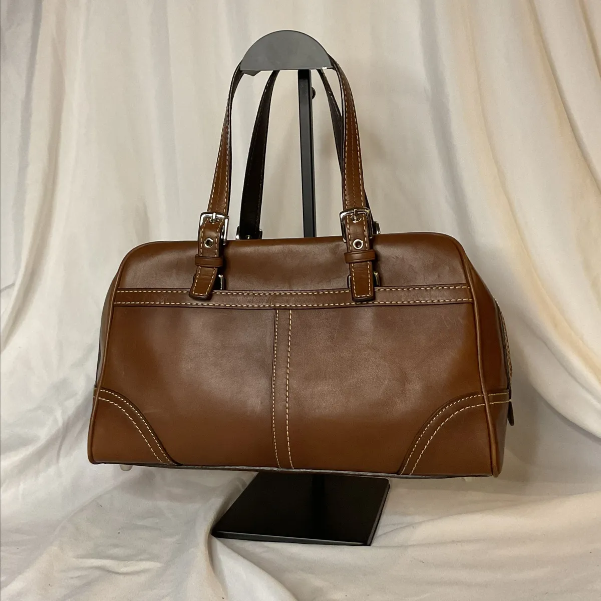 バッグ Coach Hamptons Satchel Handbag Purse Coach Hamptons Leather Satchel · Whatnot: Shop, Sell, Connect