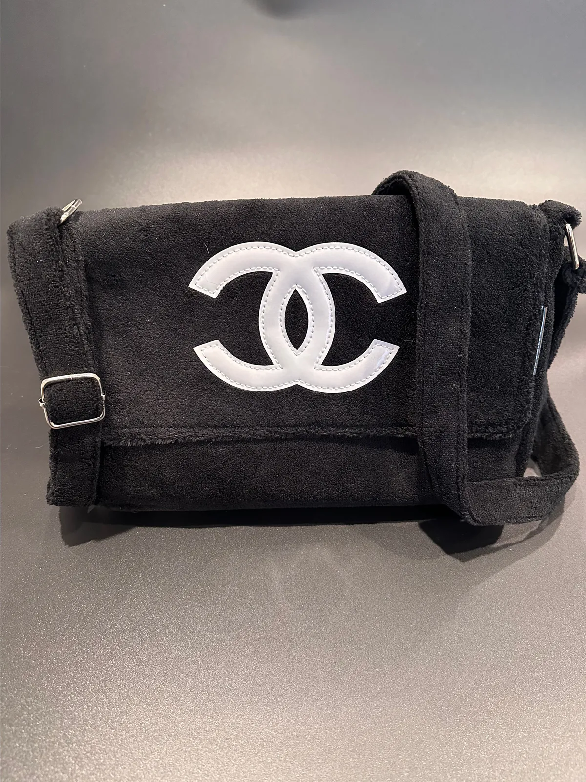 T03/207 CHANEL シャネル PRECISIONプレシジョンノベルティ 0-56E414D6-43E6-48E7-BC67-