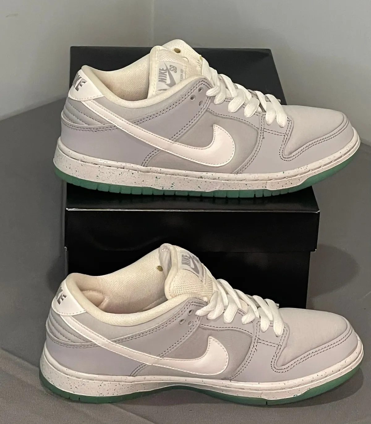 N3. Nike SB Dunk Low Marty McFly (replacement box) 313170