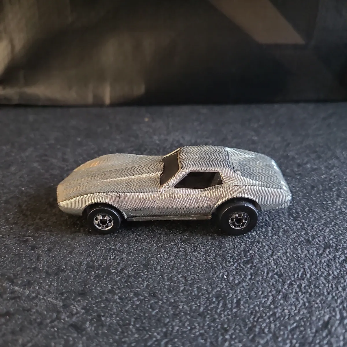 Vintage 1975 Hot Wheels Mattel Silver Chrome Corvette Stingray Black Wall  LOOSE