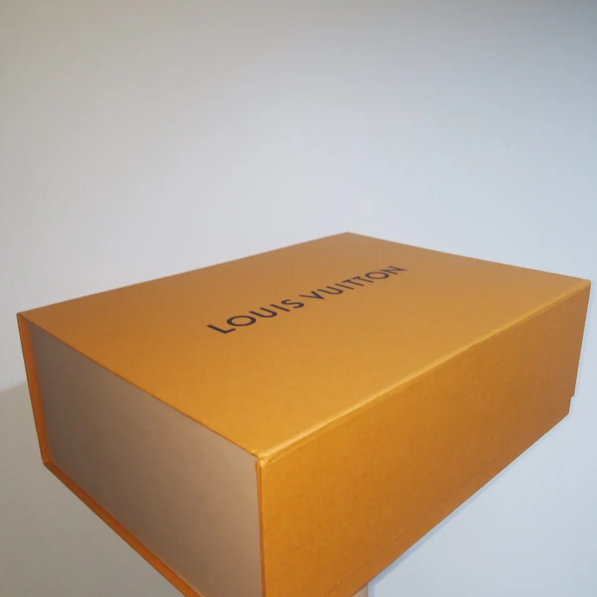 LV Louis vuitton extra large box · Whatnot: Shop, Sell, Connect