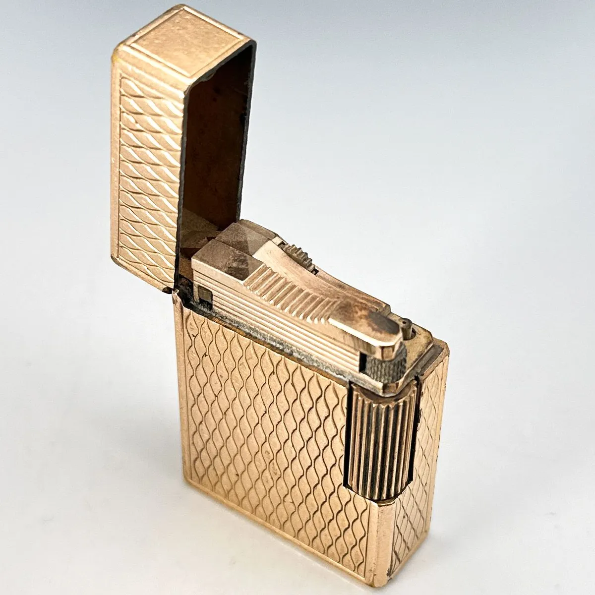 XWN19 ST Dupont Paris Vintage Lighter · Whatnot: Shop, Sell