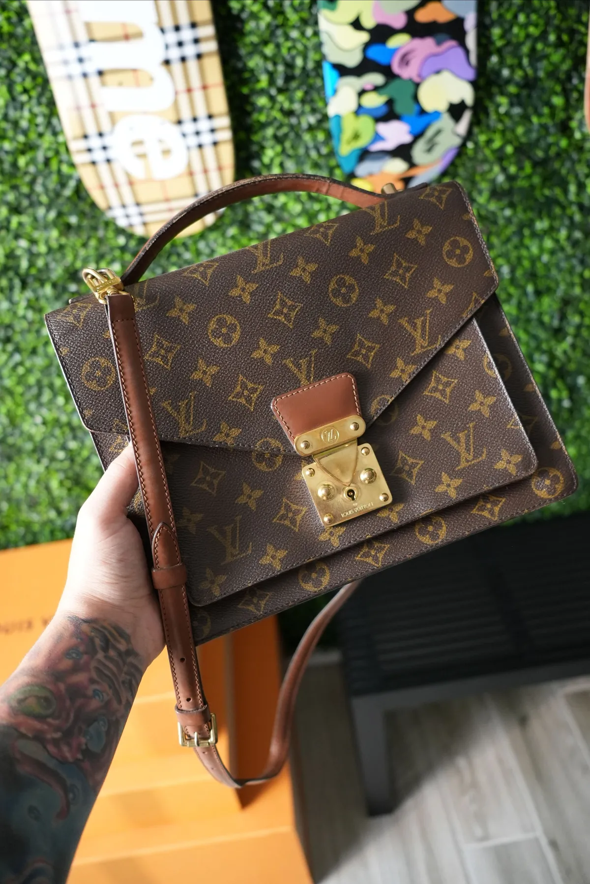 LOUIS VUITTON ☆キーホルダー Maxi Dragonne Key Holder . - Accessories | LOUIS VUITTON