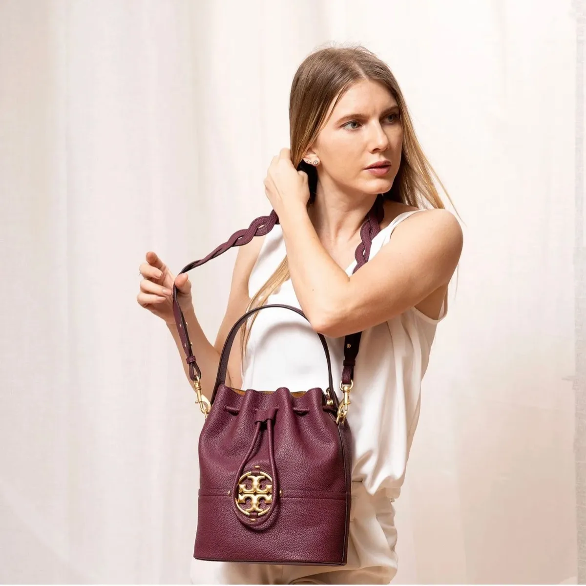 [TORY BURCH] ミラーバケツバッグ Miller Bucket Bag Tory Burch Miller Bucket Bag · Whatnot: Shop, Sell, Connect