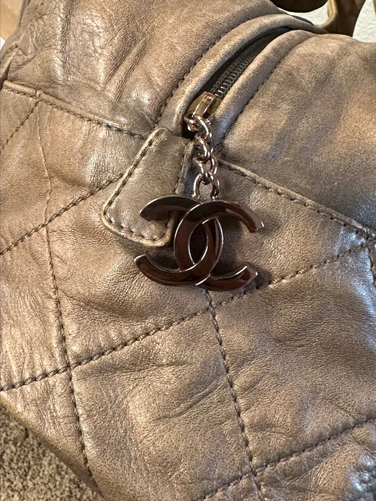CHANEL Cloudy Bundle Bowler 🌹⚜️Rose Gold Hardware