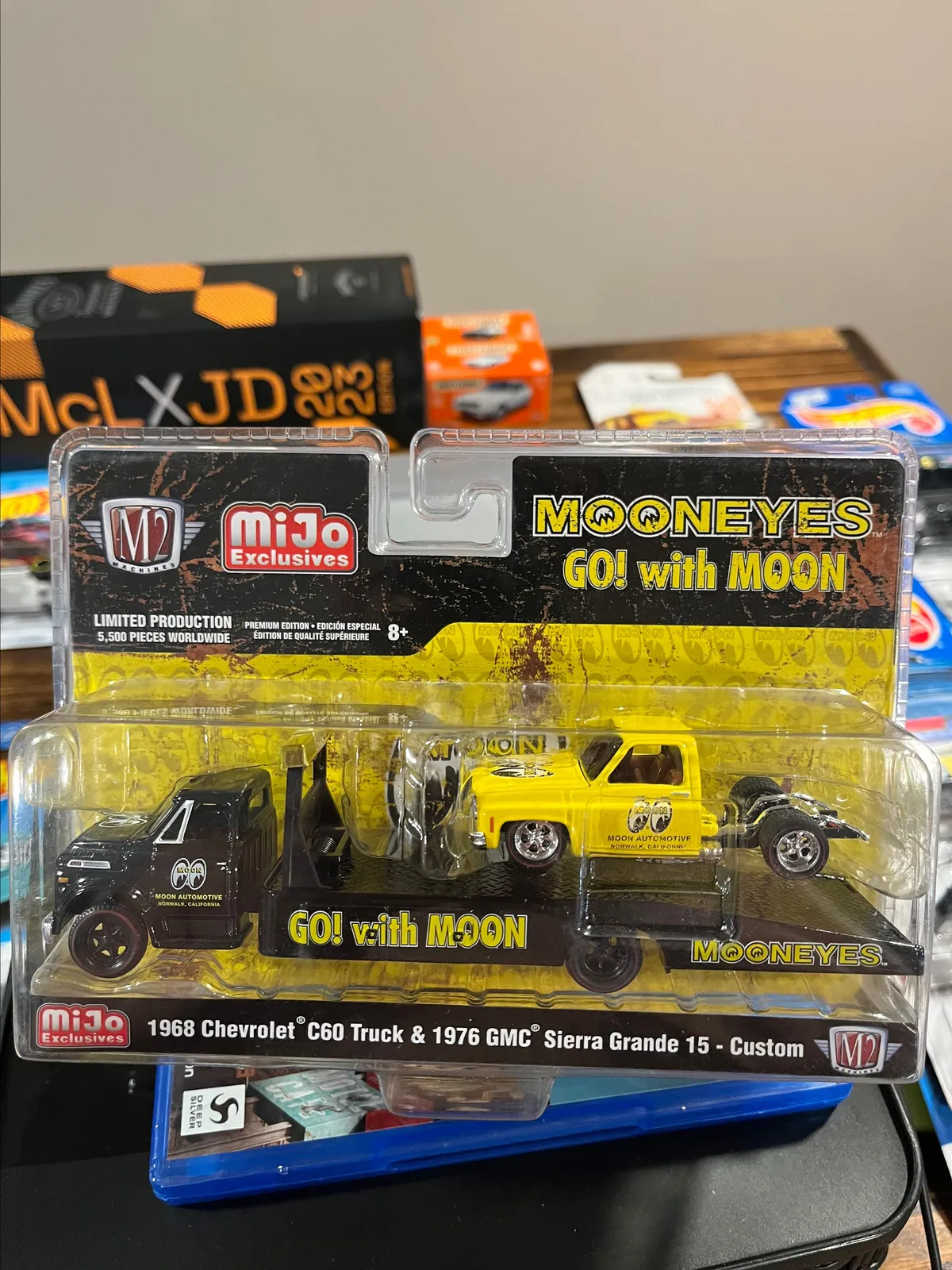 M2 Machines Chase Mooneyes 68 Chevrolet C60 & 76 GMC Sierra
