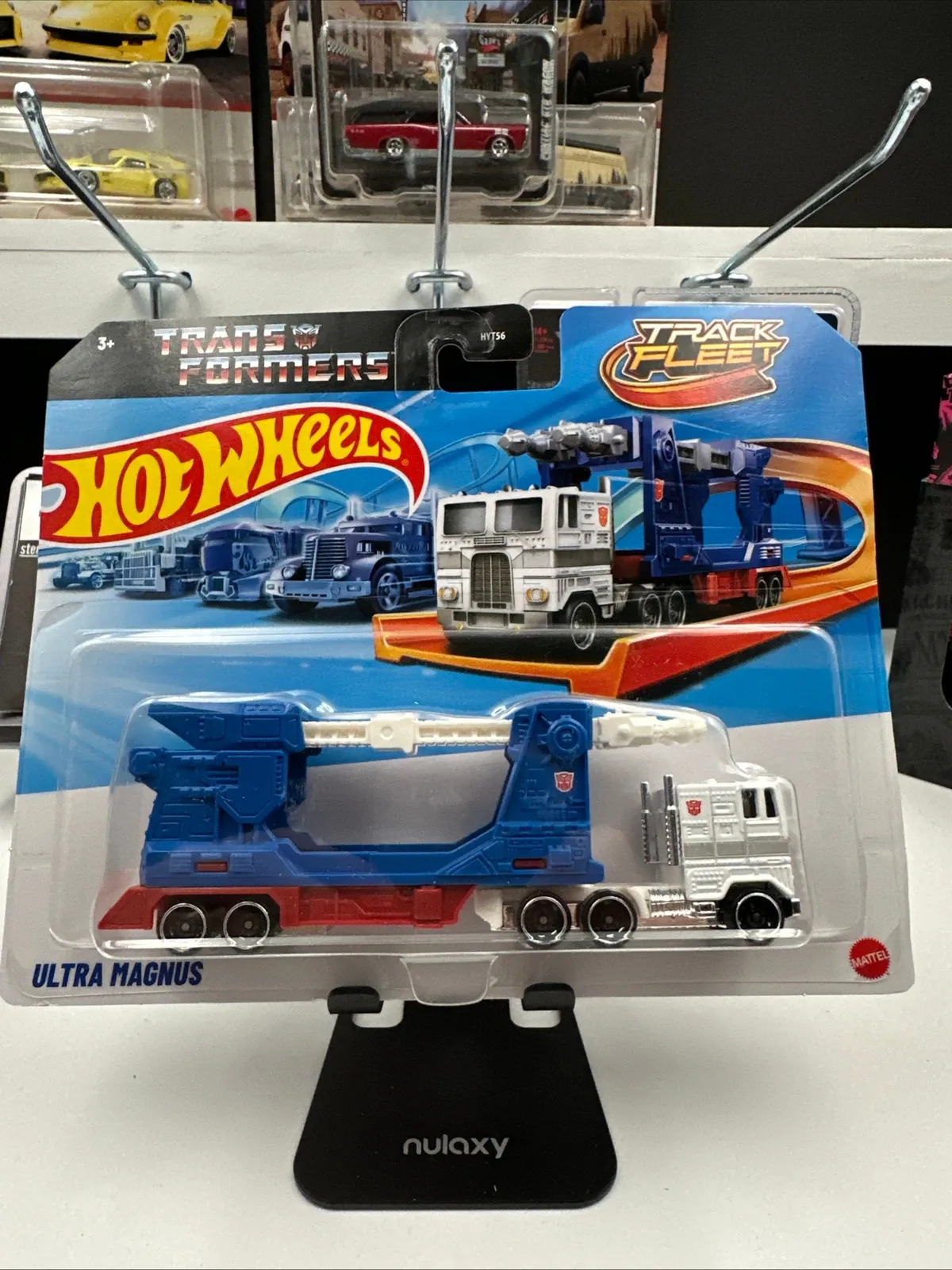 ホットウィール ULTRA MAGNUS Hot Wheels 2024 Track Fleet Transformers Ultra Magnus 1:64