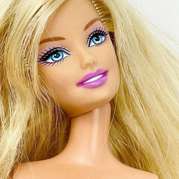 Trend Forecaster Barbie Doll Limited Edition 1999 Mattel