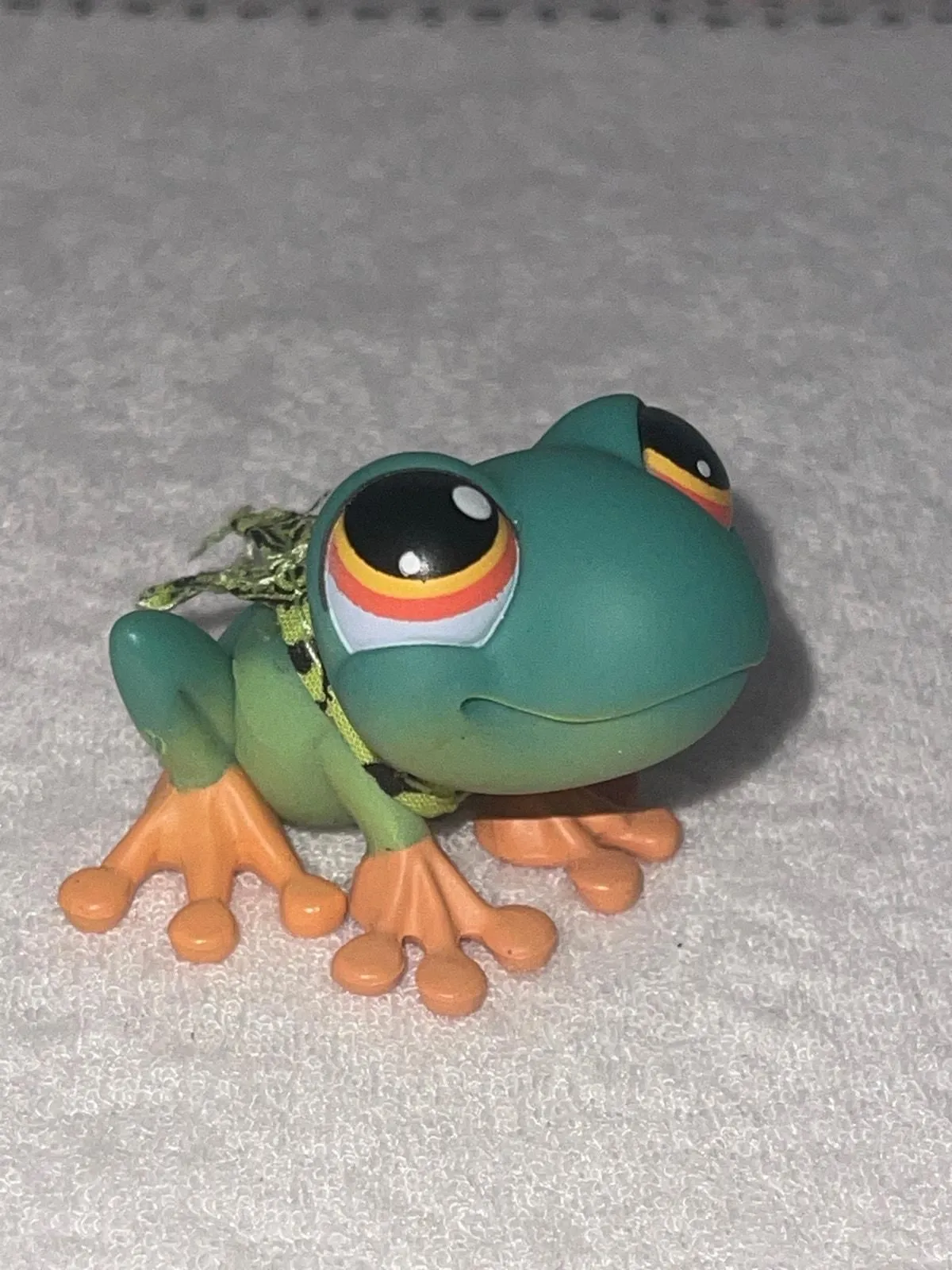 Littlest Pet Shop LPS Spring Theme Tube 264 Frog only