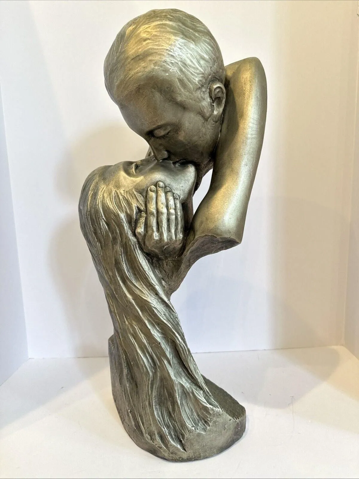 カップルのキス Austin Sculptures社 ※i4※ カップルのキス Austin Sculptures社 ※i4※ KISSING LOVERS David