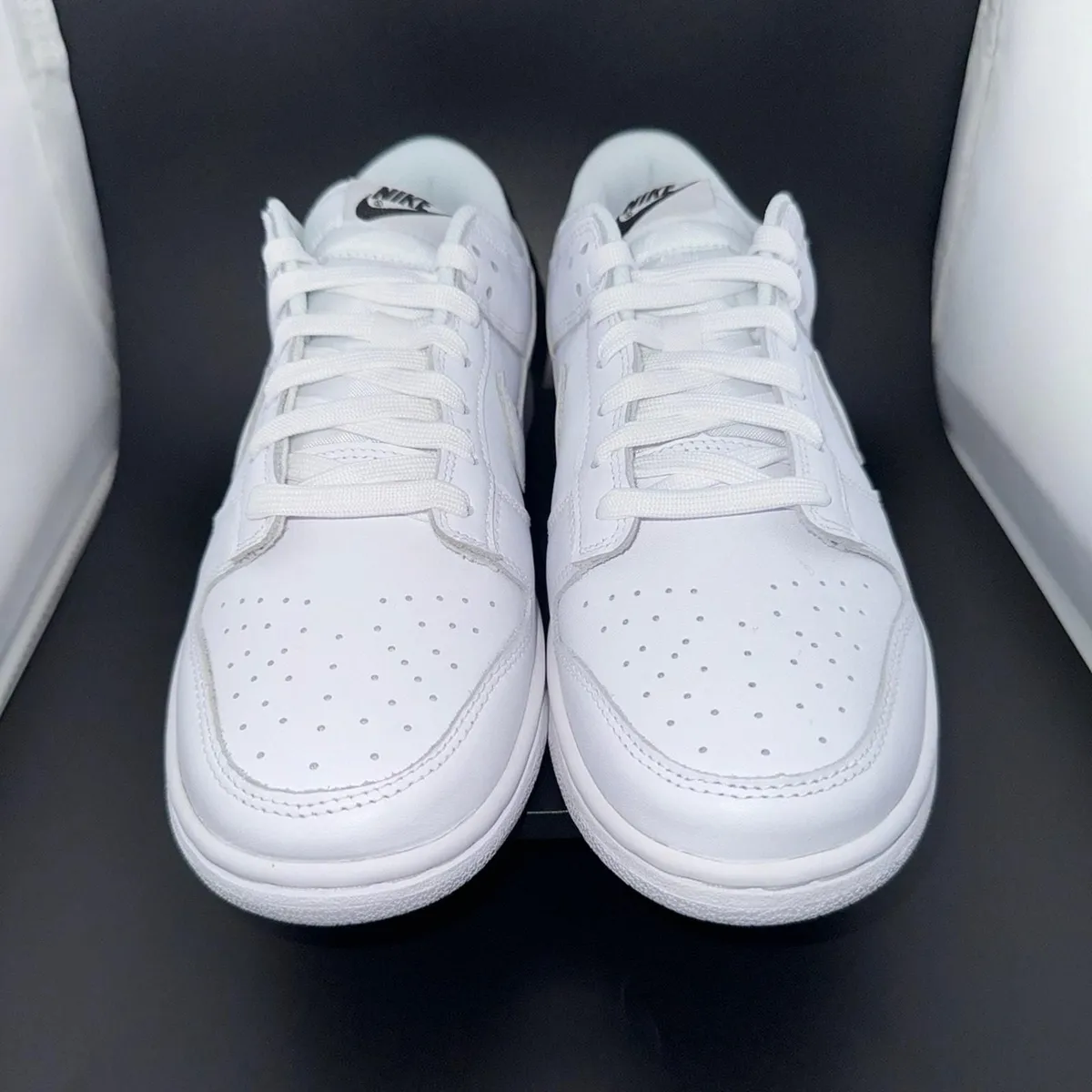 ウィメンズ Nike Dunk Low Triple White (2021) (W) ダンク ロー Nike Dunk Low Triple White (2021) (W) DD1503-109 - Size 10W