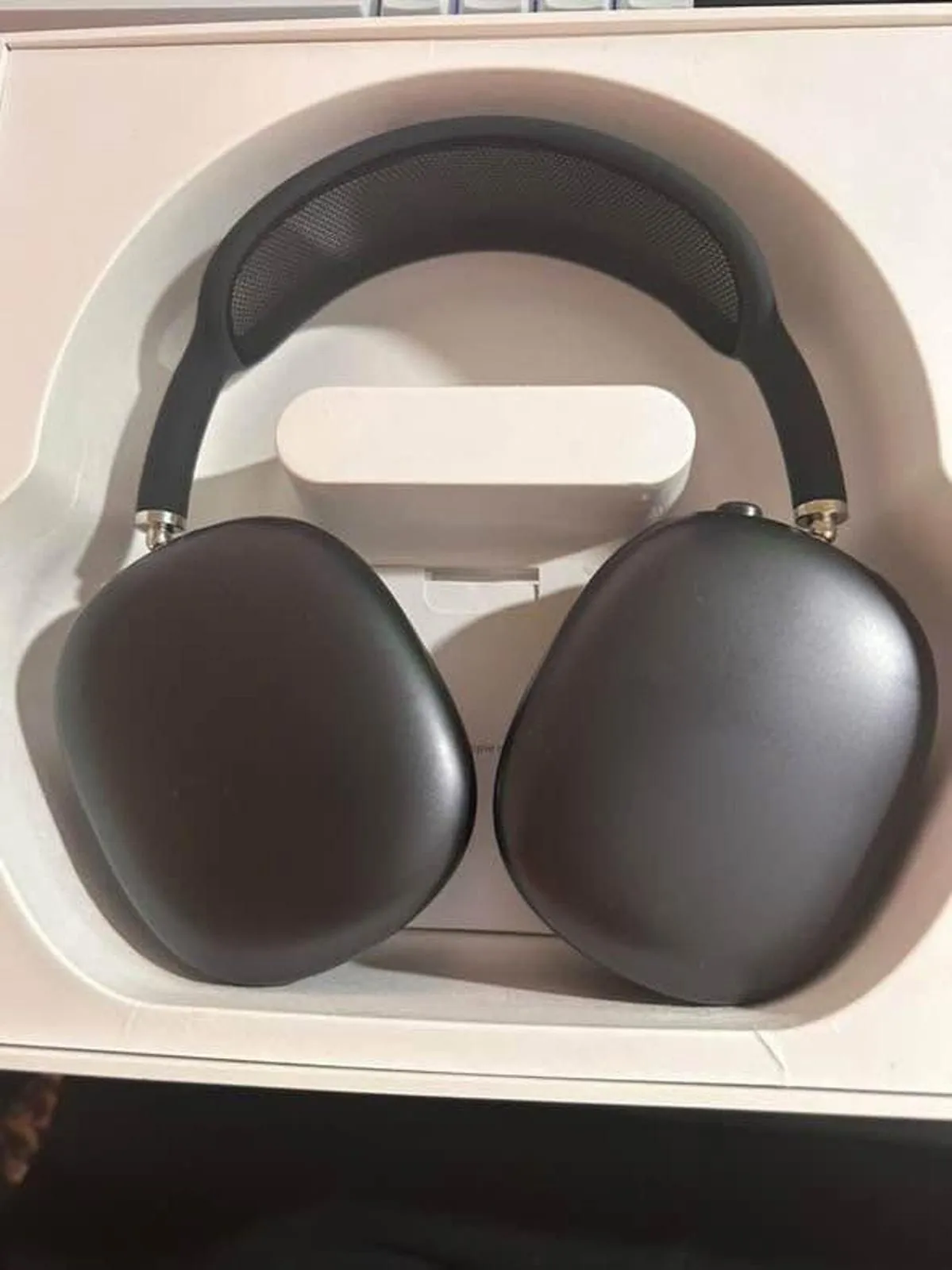 Apple AirPod Max - Midnight🌑| Model A3184 · Whatnot: Shop, Sell