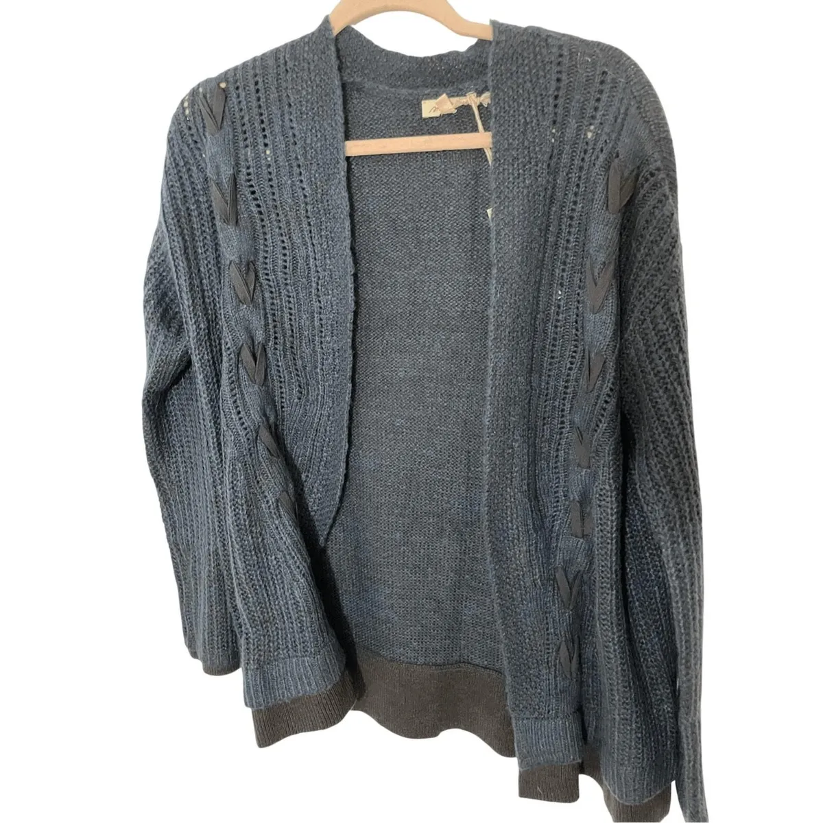 新品⭐︎ myday Corduroy Cardigan Natural 新品⭐︎ myday Corduroy Cardigan Natural Cardigans | Knitted