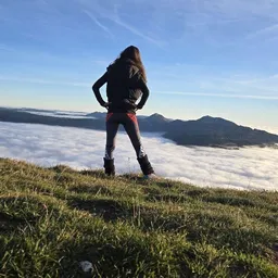 emy39