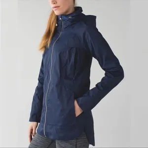 LULULEMON Fo Drizzle Rain Jacket Deep Navy Blue Zip Front Women s Size 6 Whatnot Buy Sell Go Live