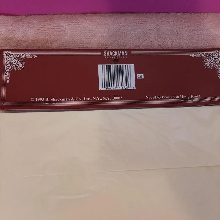 Listing Image Blurred Background