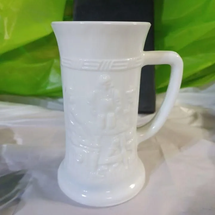 Product image for milkglass stien #1