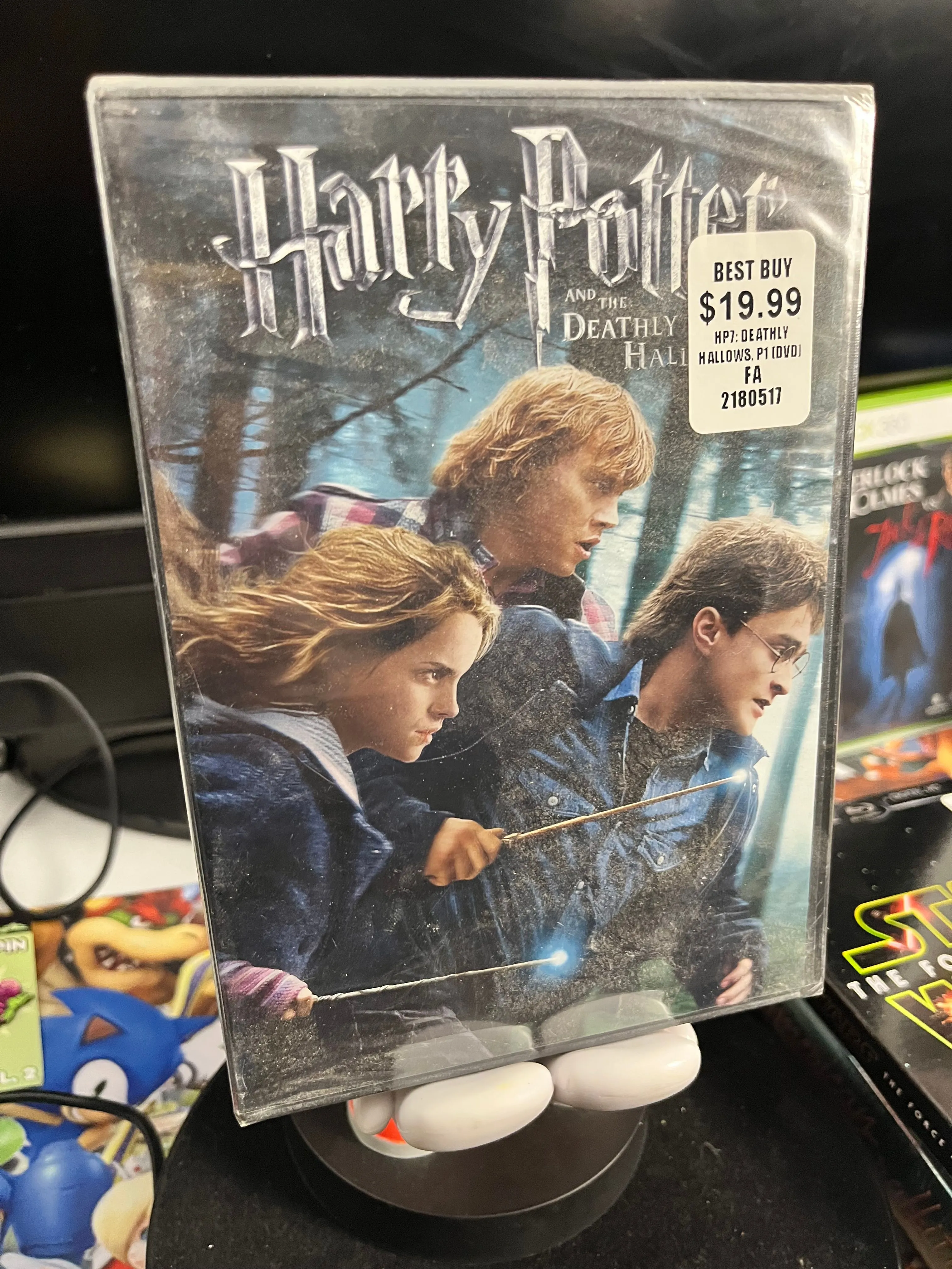Product image for Harry Potter and the deathly hallows DVD Sealed