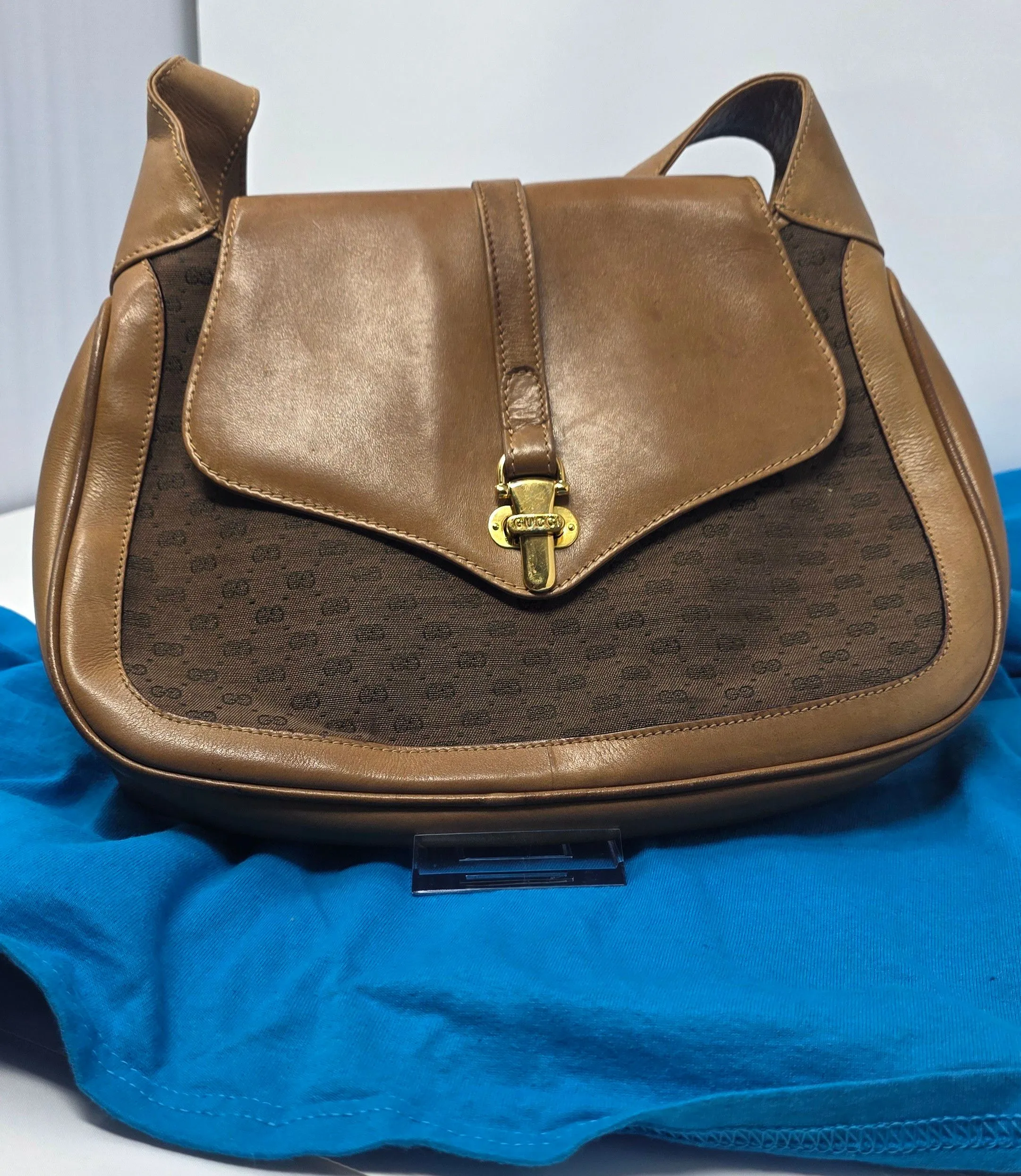 Product image for vintage Gucci excellent condition with coa