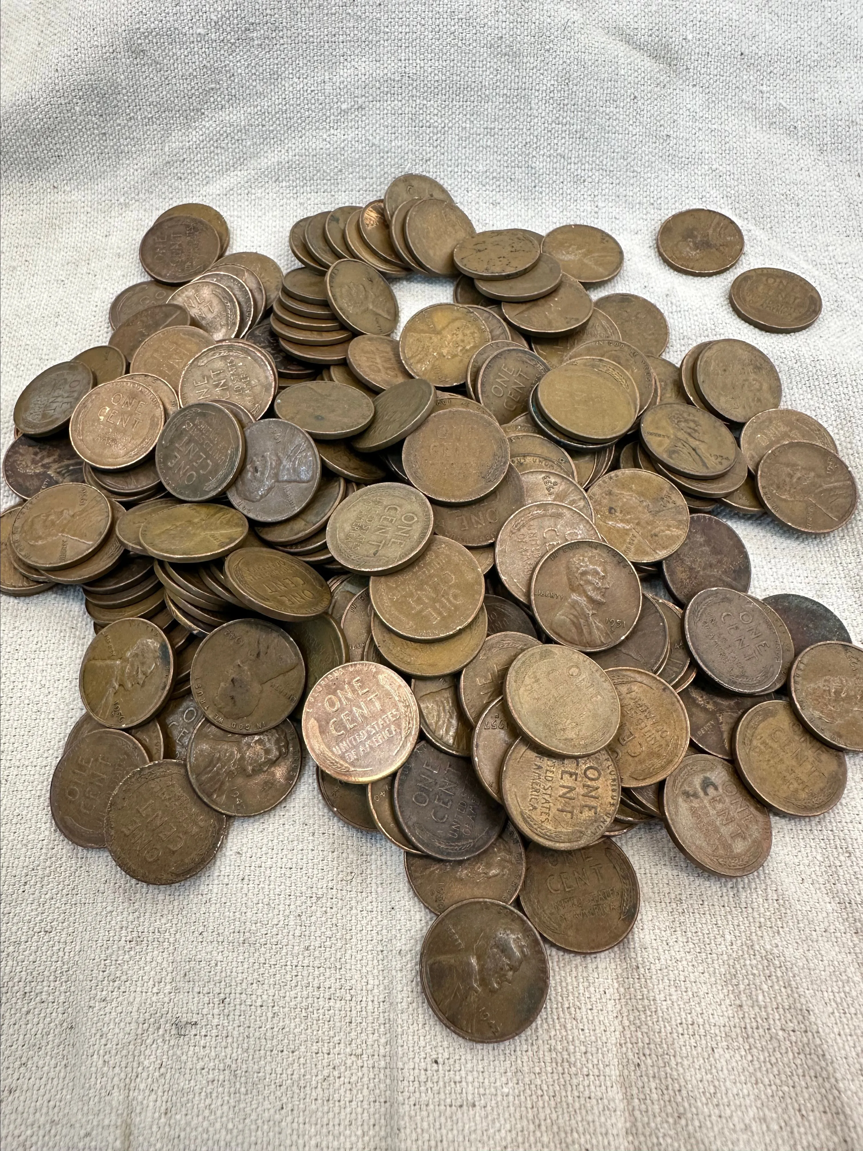 Product image for - Wheat Cent BULK LOT 250 COINS MIXED 1909-1958