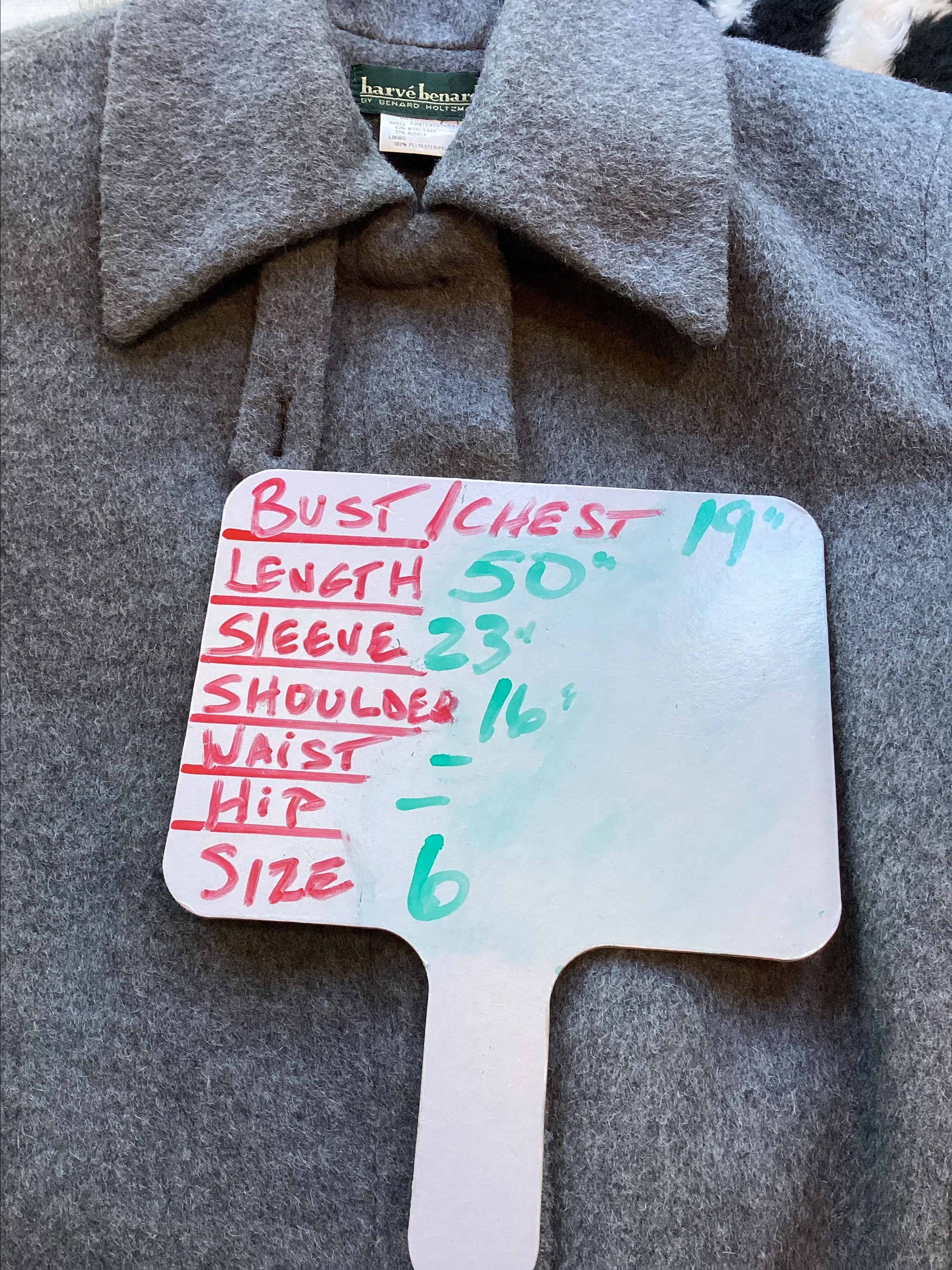 Listing Image Blurred Background