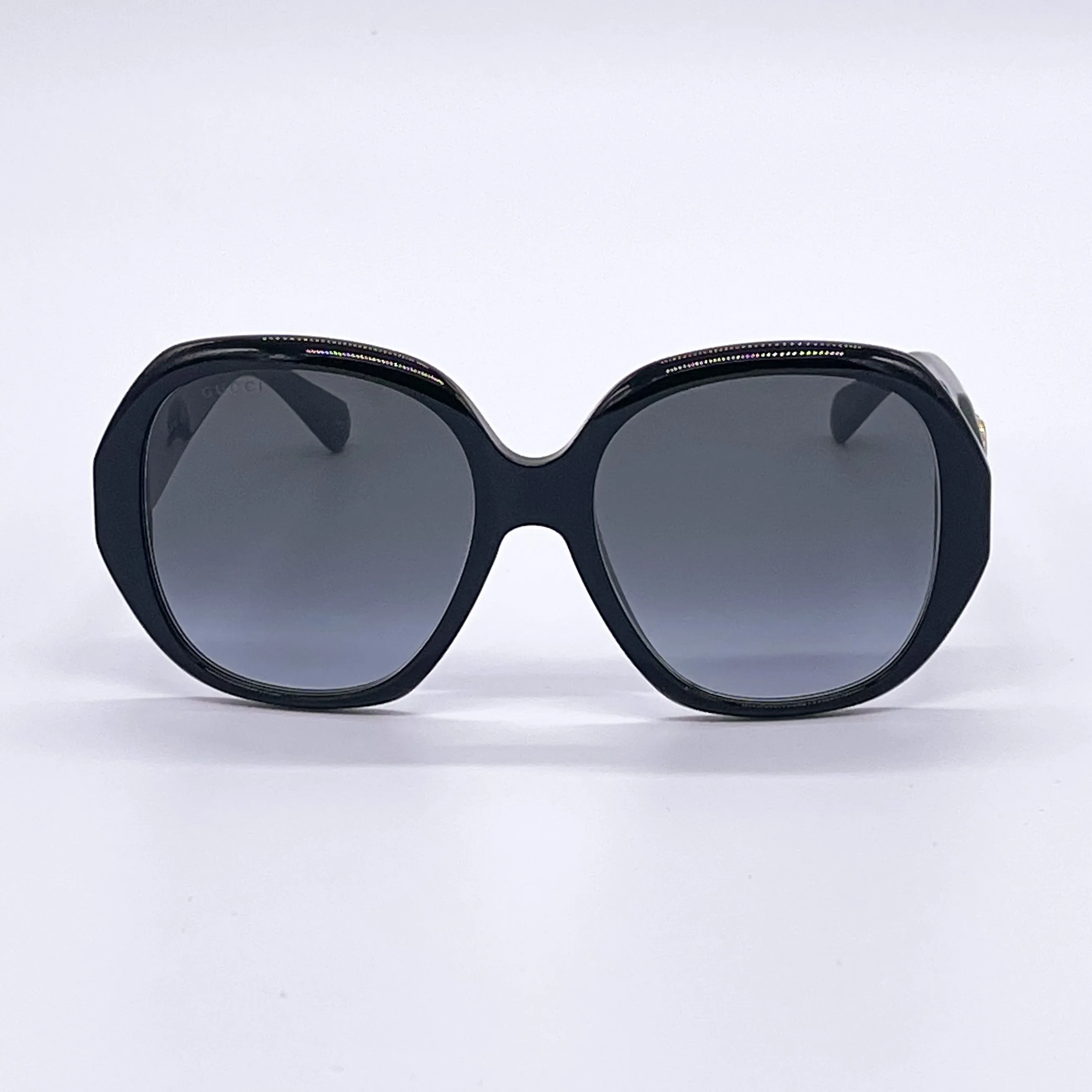 Listing Image Blurred Background