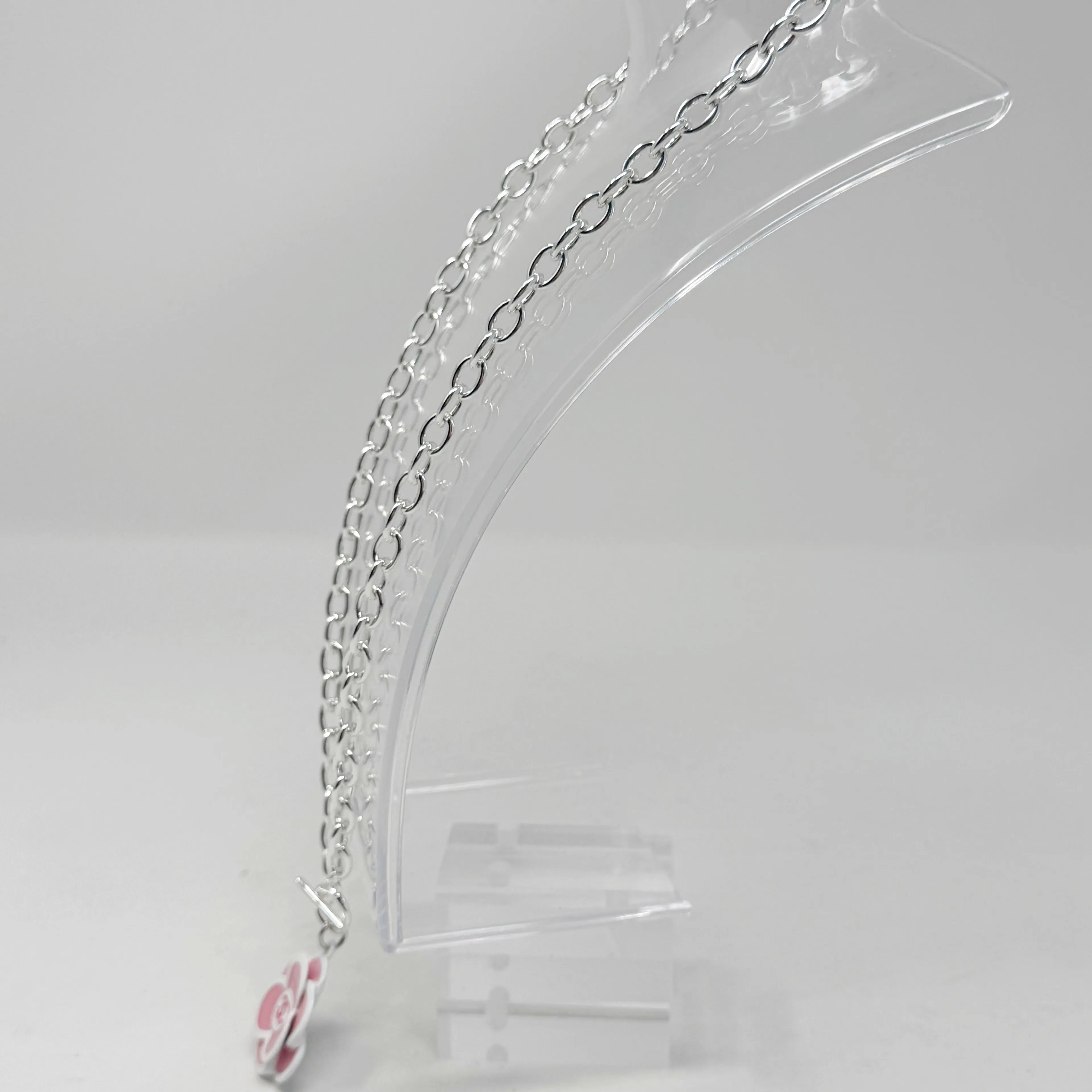 Listing Image Blurred Background