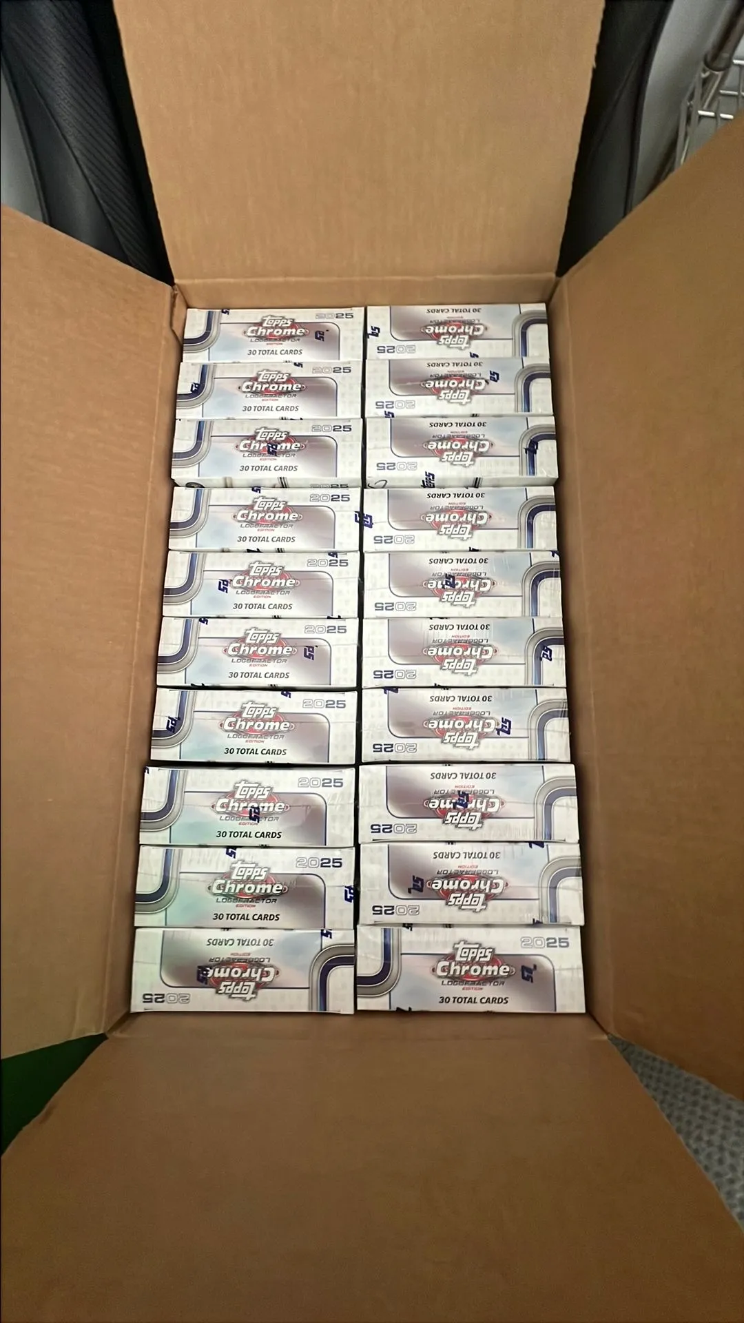 Product image for TOPPS LOGO 2025