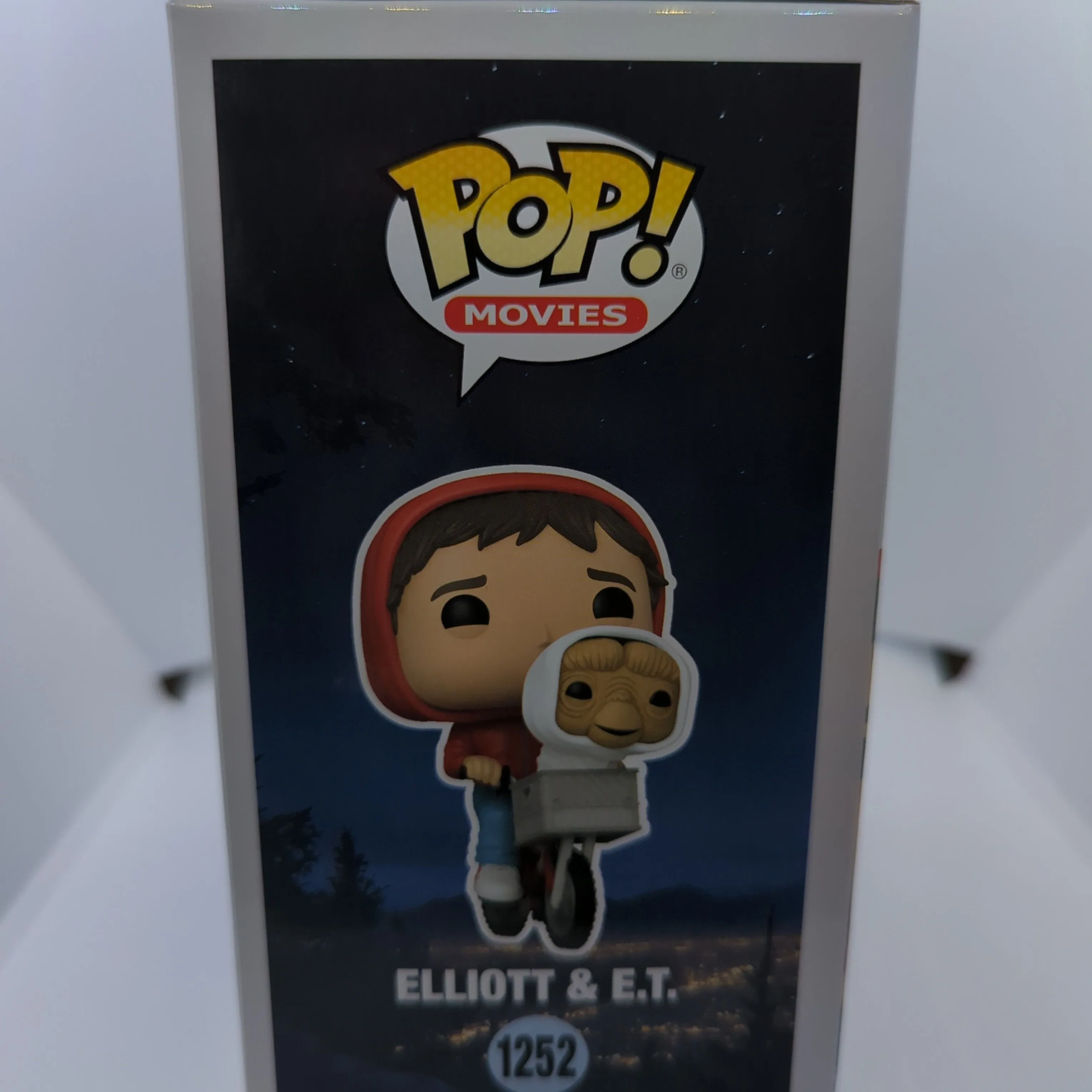 Listing Image Blurred Background