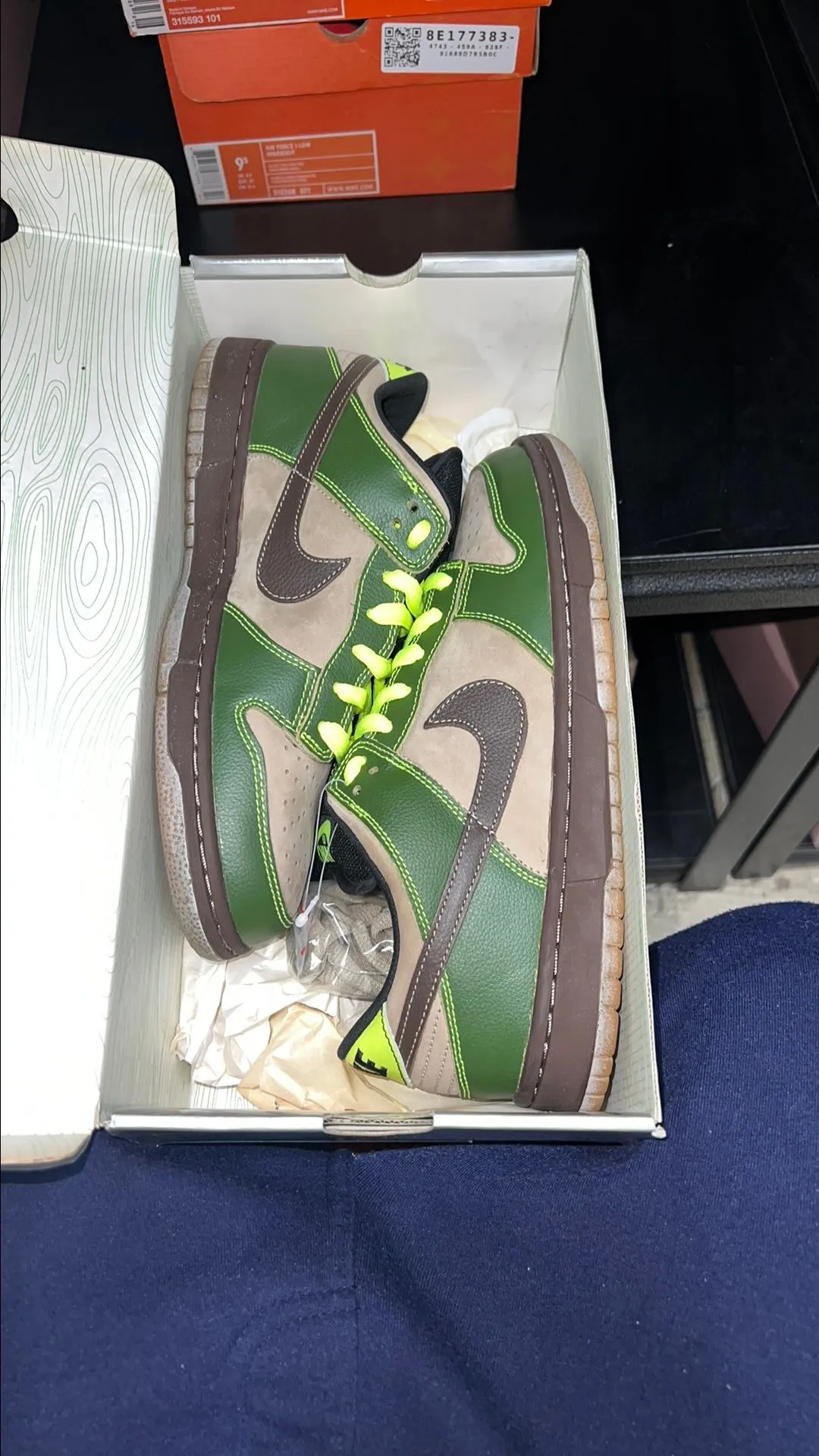Product image for 2004 NIKE SB DUNK LOW "JEDI" SIZE 9.5M BRAND NEW