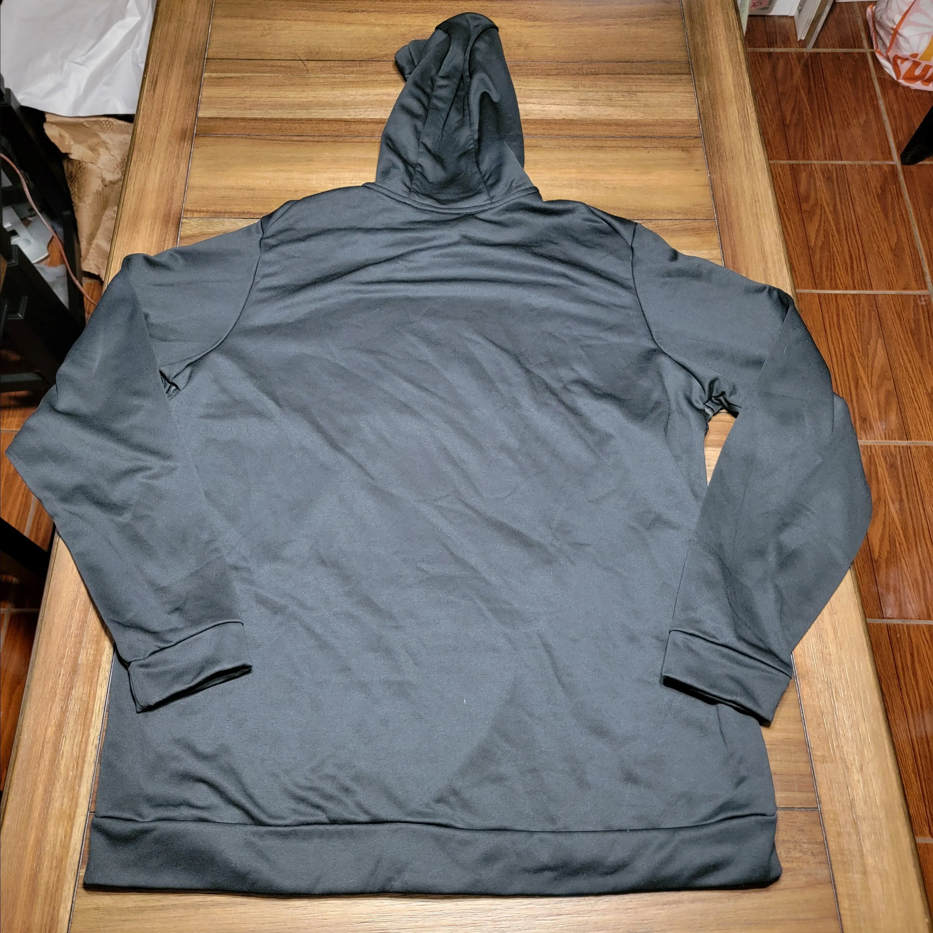Listing Image Blurred Background