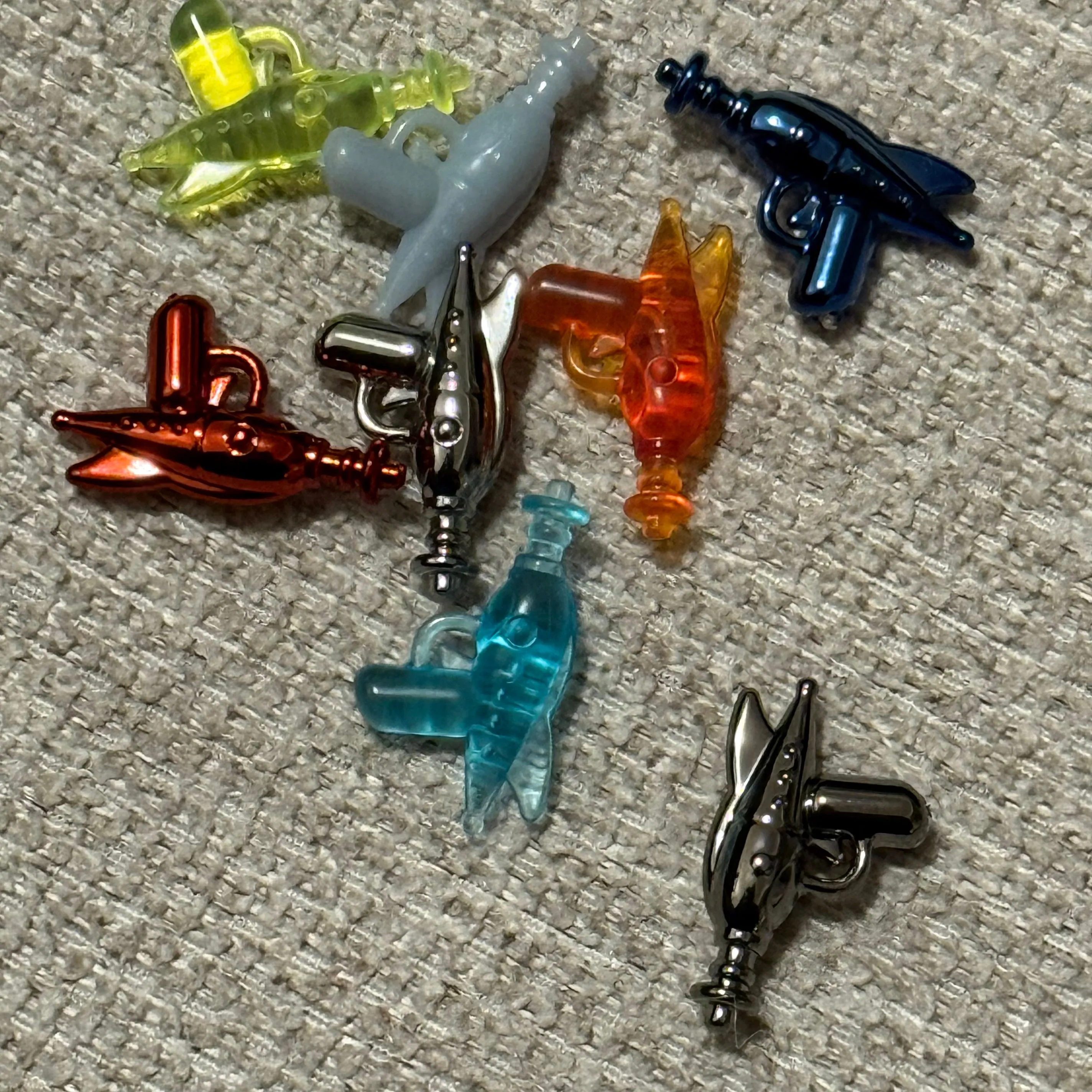 Product image for Bundle of 8 BrickArms Retro RayGun Toy