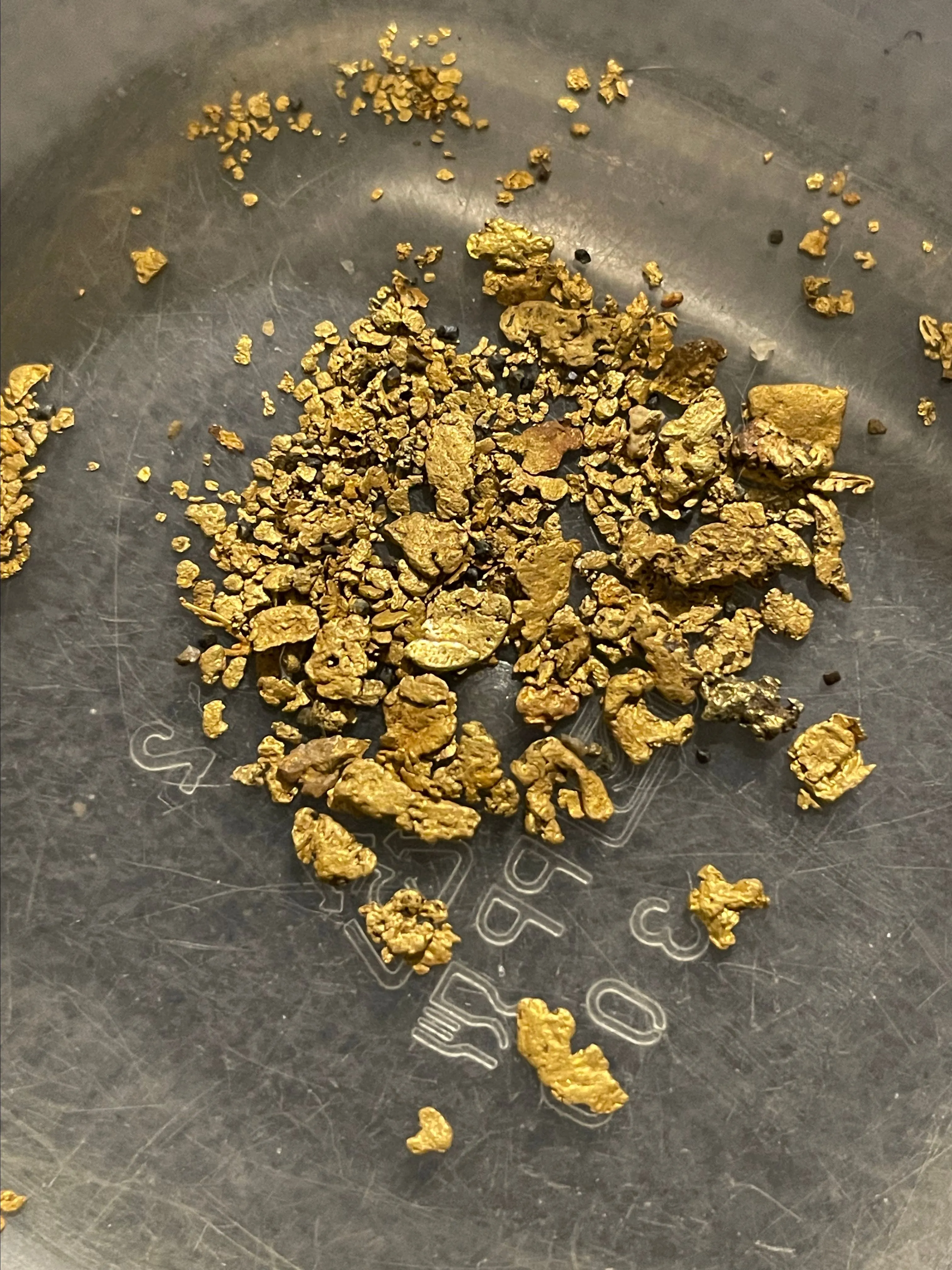 Product image for Gold paydirt with Alaska gold and uncut real diamonds