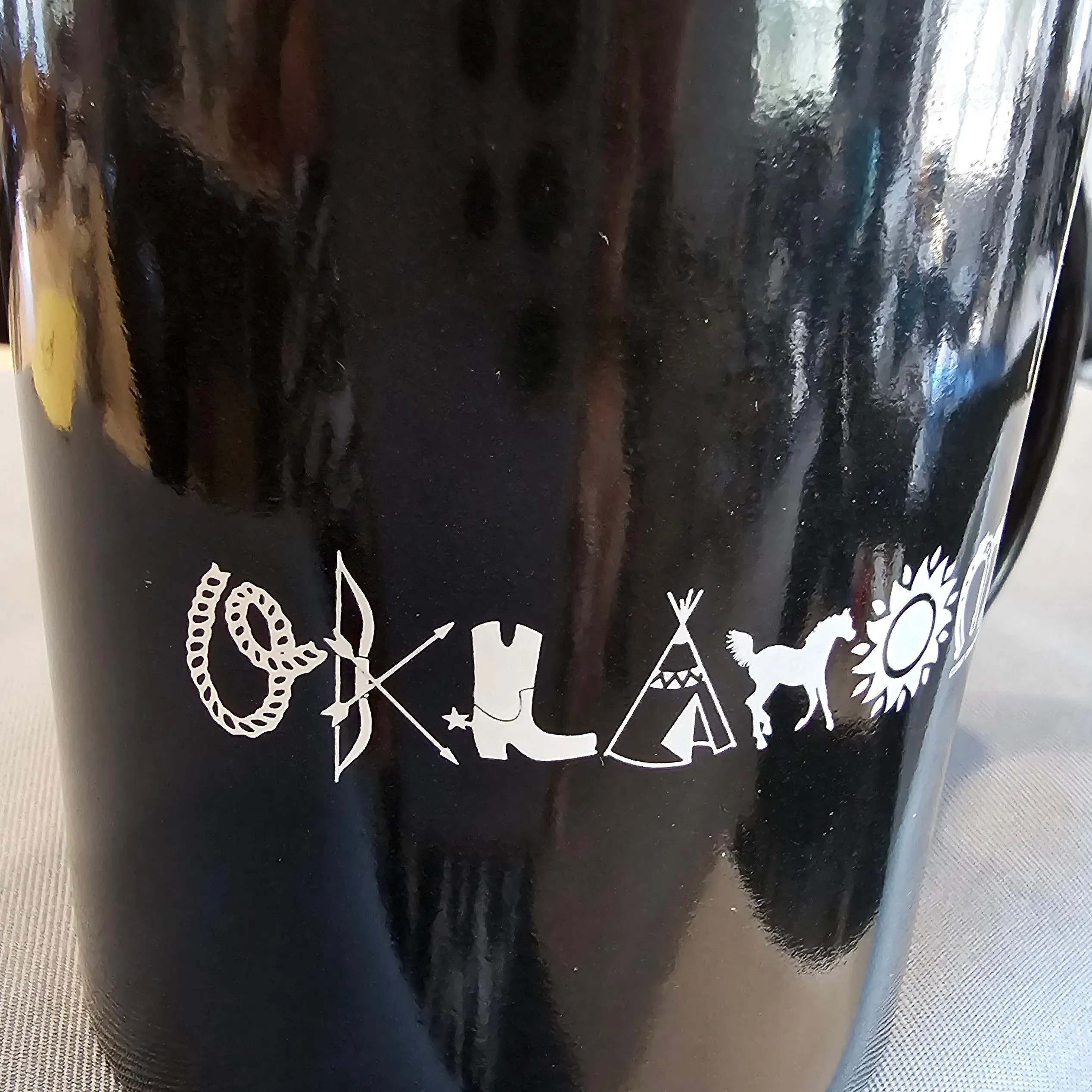 Product image for M21) Oklahoma 2007 Red Dirt Emporium Mug Novelty Arrows Horse Sun Horseshoes Cowboy Free Candy