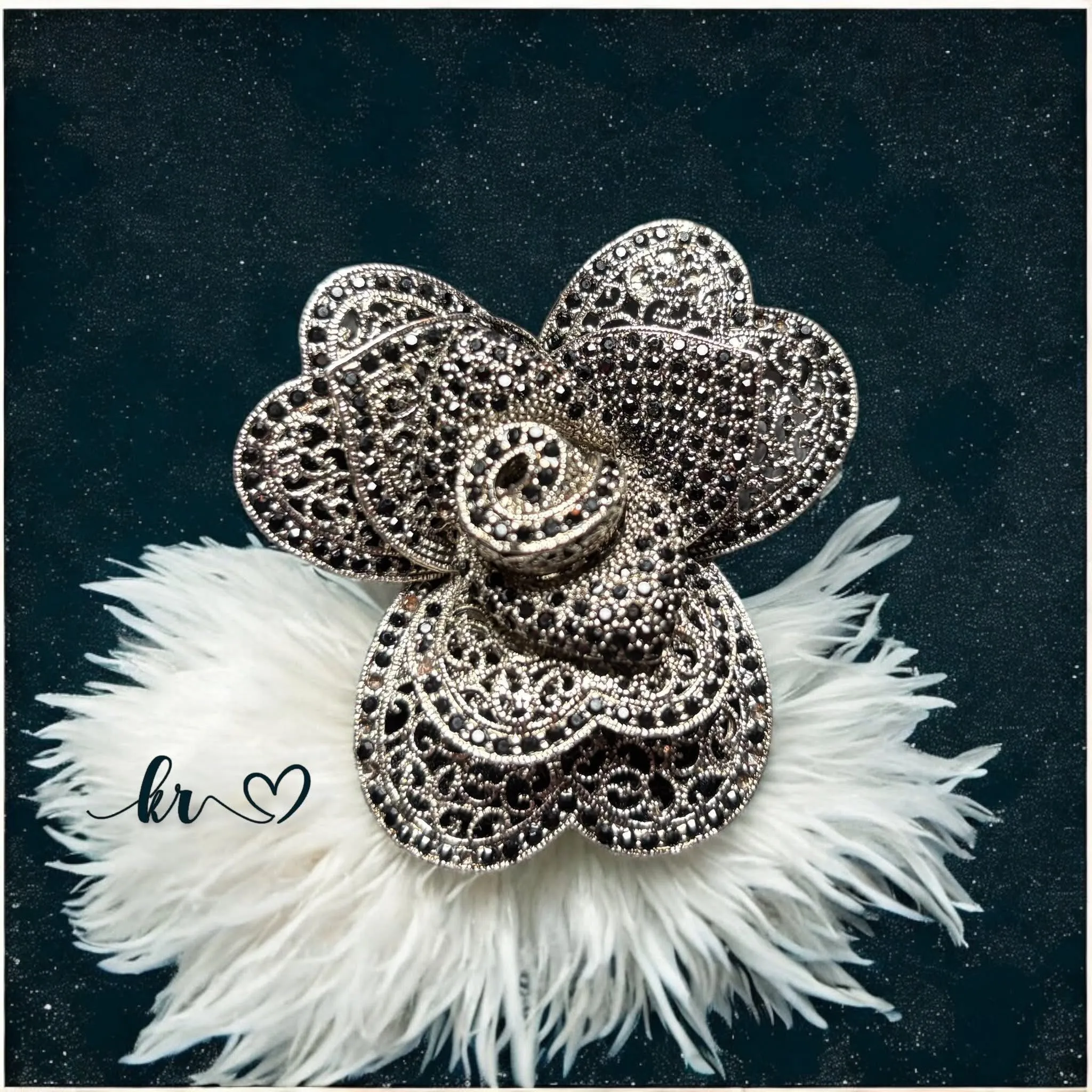 Listing Image Blurred Background