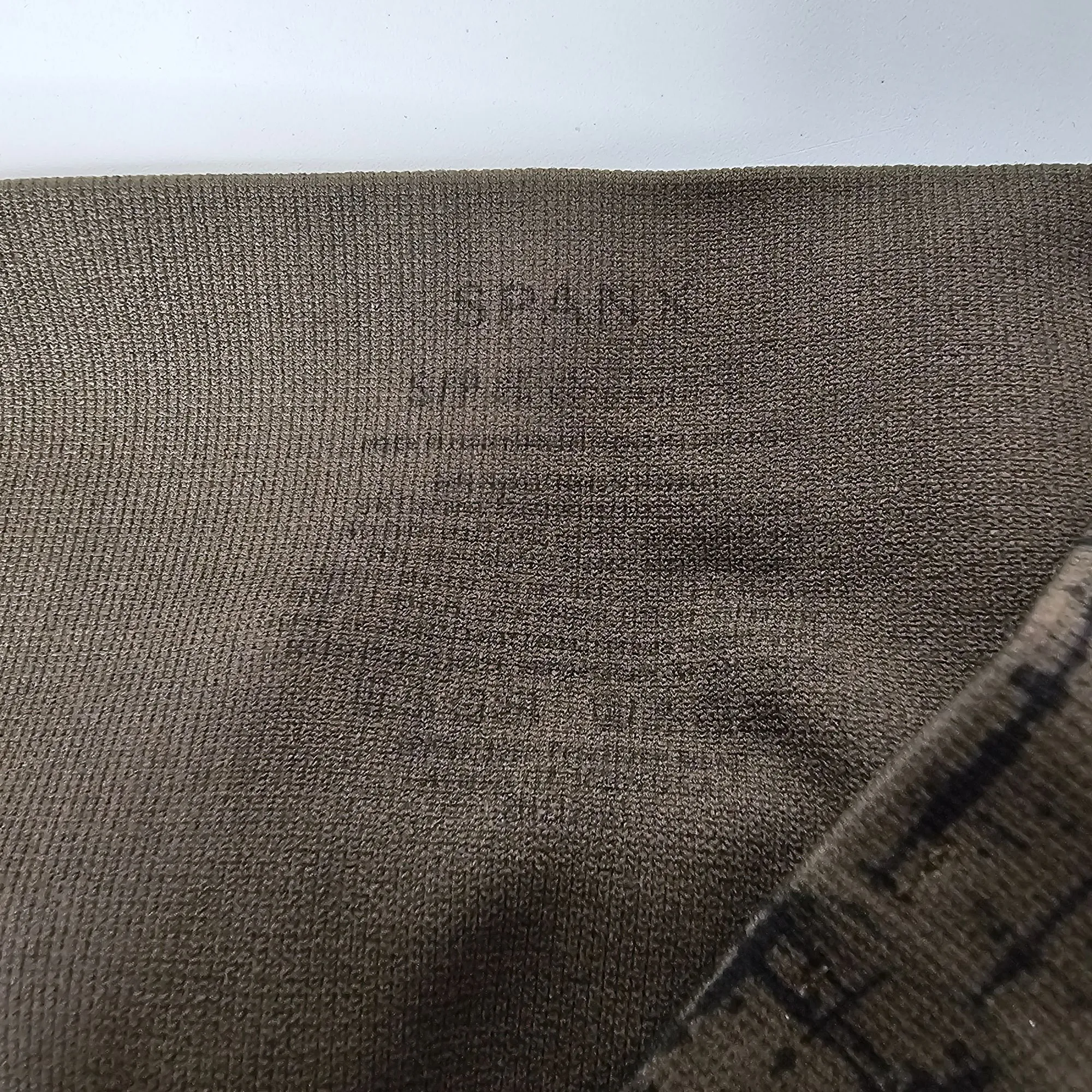 Listing Image Blurred Background