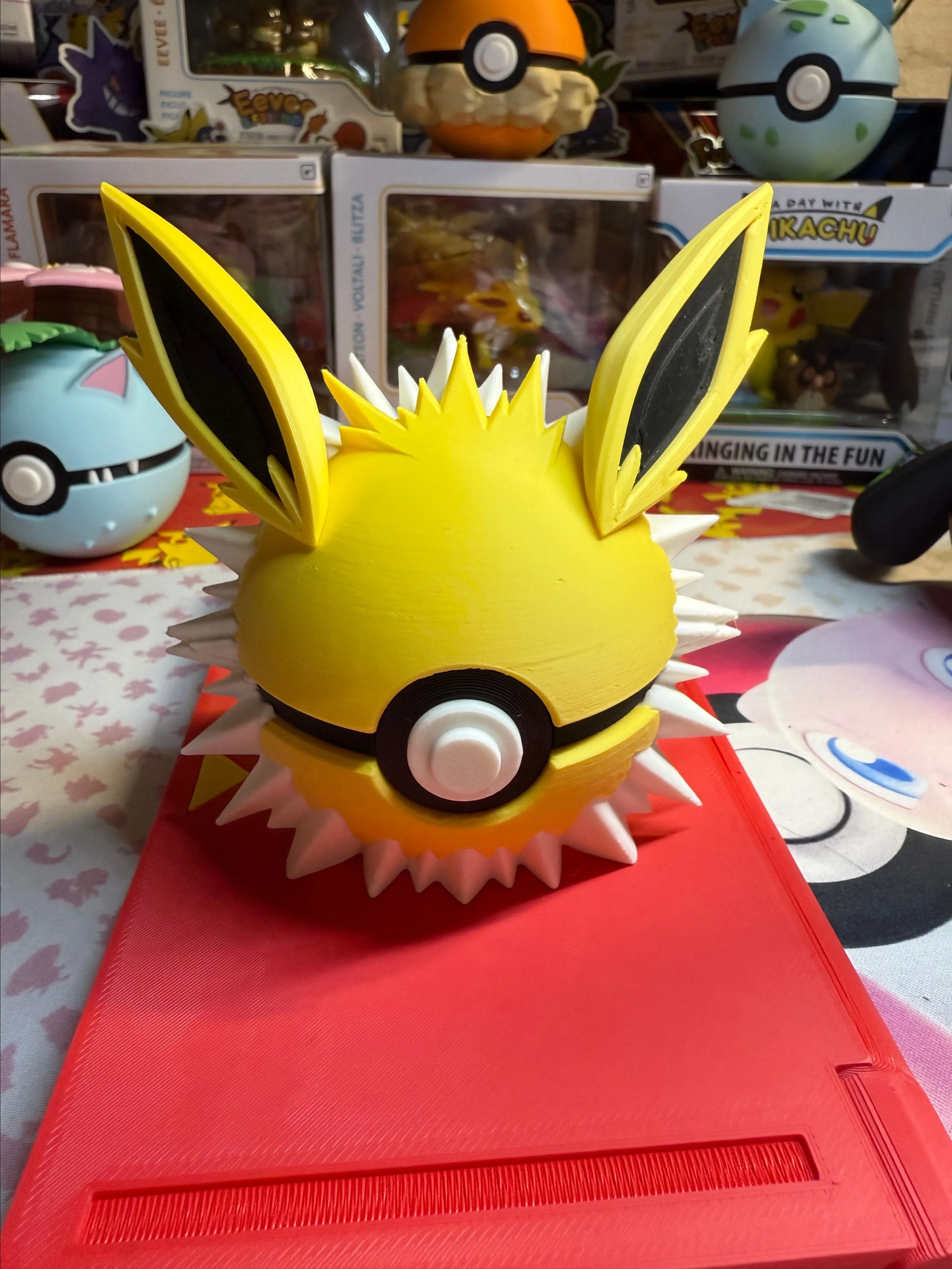 Product image for Jolteon 3D Printed Pokeball