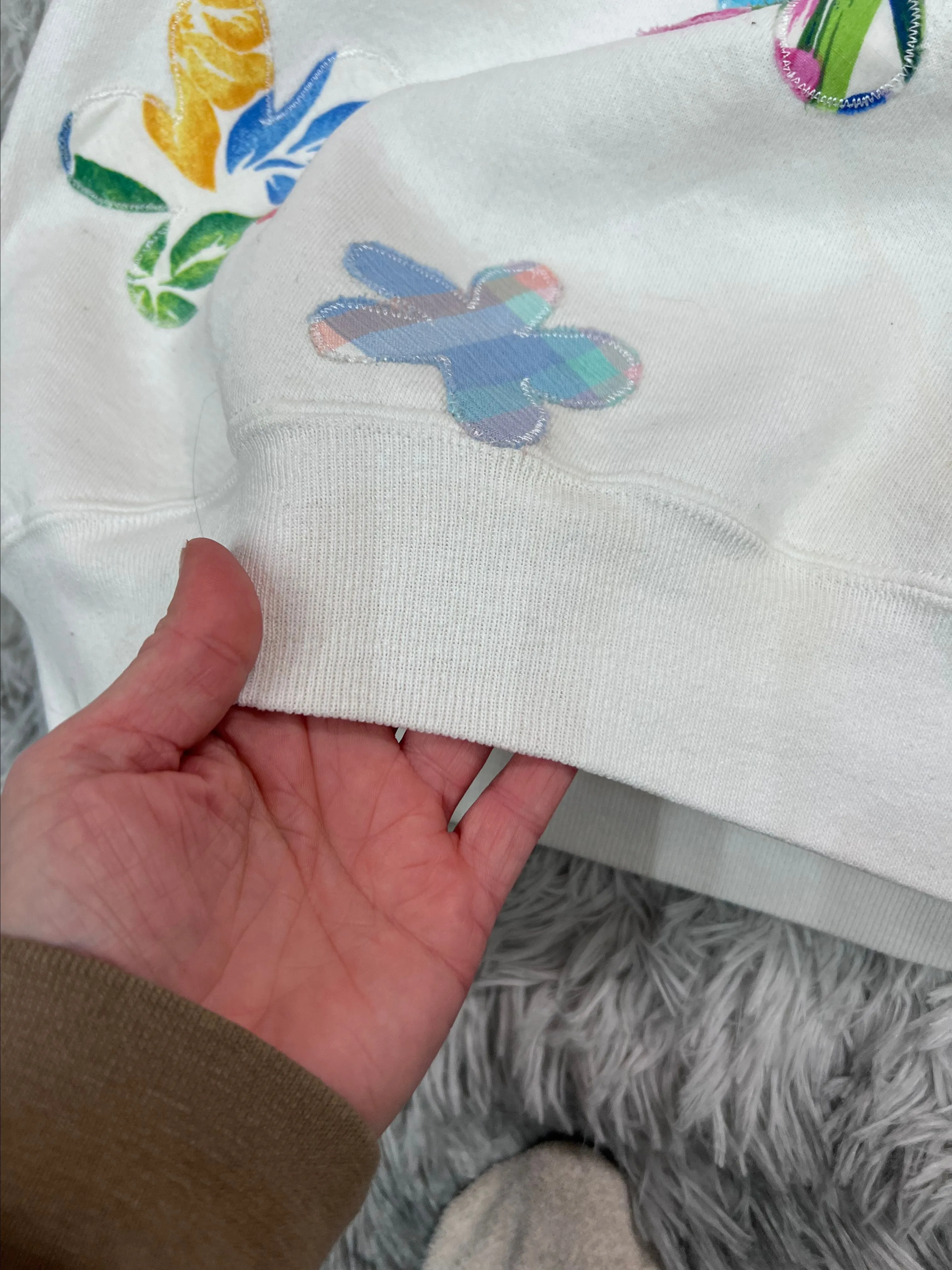 Listing Image Blurred Background
