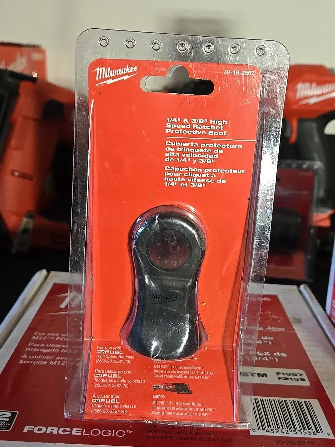 Product image for Milwaukee 49-16-2567 1/4" - 3/8" Durable High Speed Ratchet Protective Boot