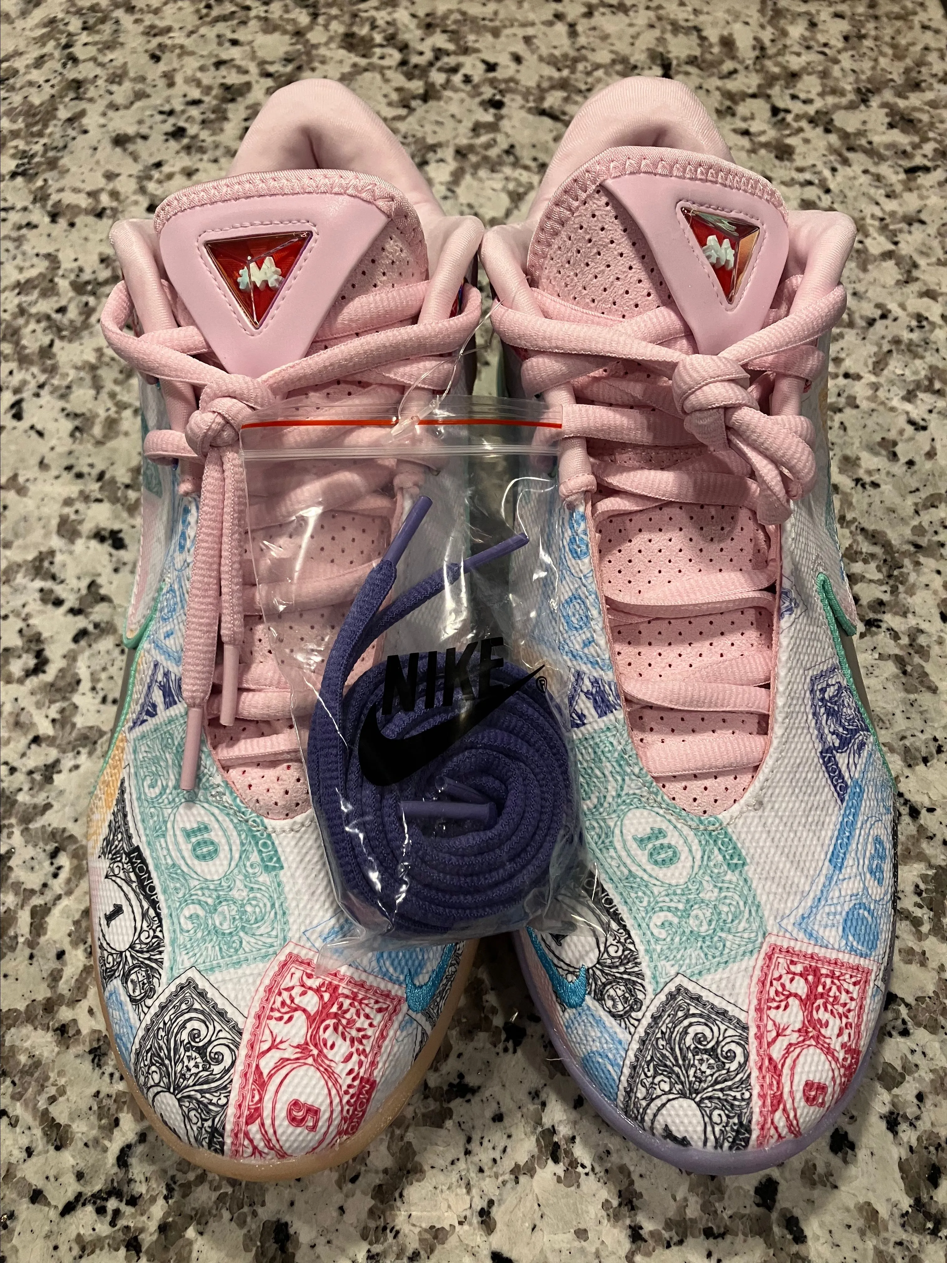 Product image for Nike LeBron XXII 22 Monopoly NBY Currency Men Size 9.5 FZ1097-100 QS Brand New