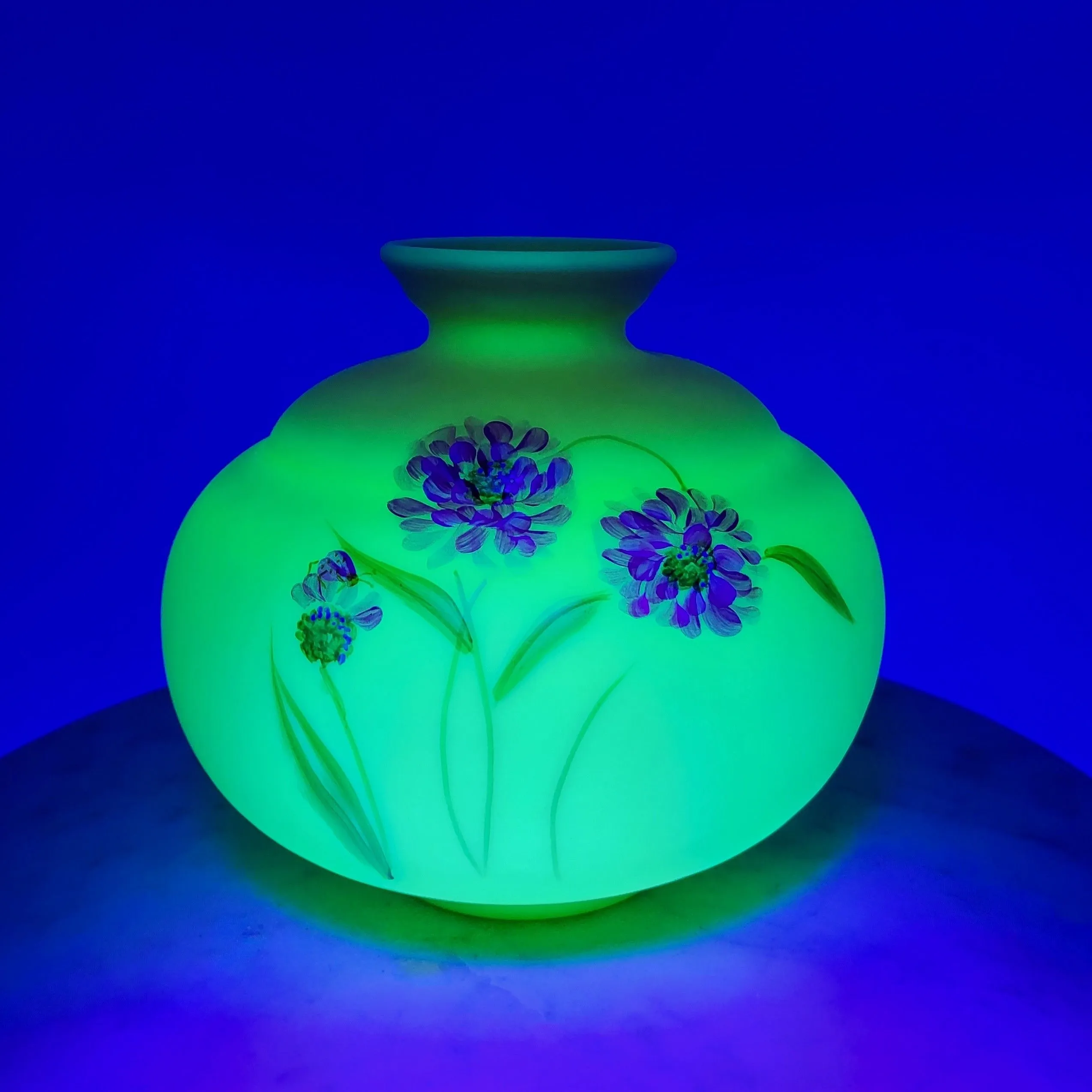 Product image for #328 Fenton Painted Signed Burmese Limited Bowl GLOWS